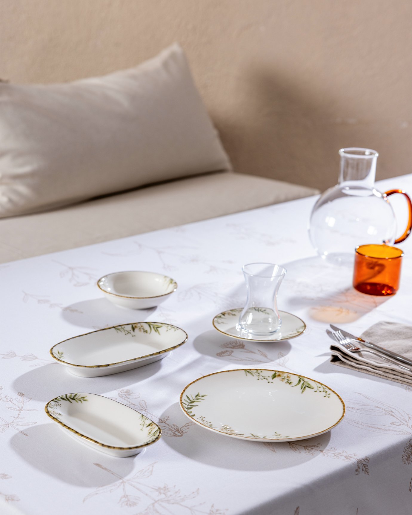 Bernelle 26 Piece Breakfast Set - Colorful Price and Details