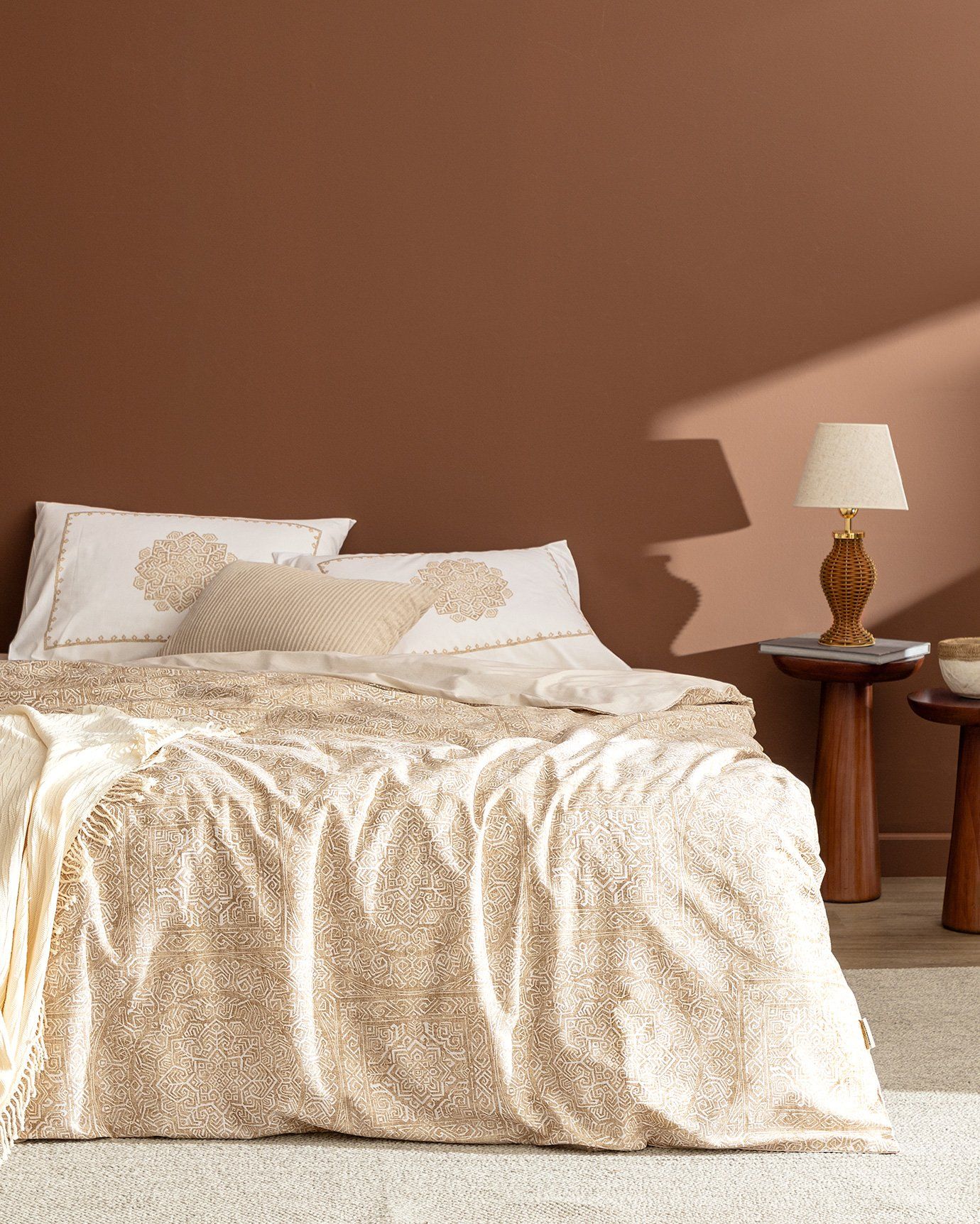 TAÇ Krone Ranforce Doppelbettdecke Camel – 240x260 Cm, Baumwoll-Oberstoff, Polyester-Füllung