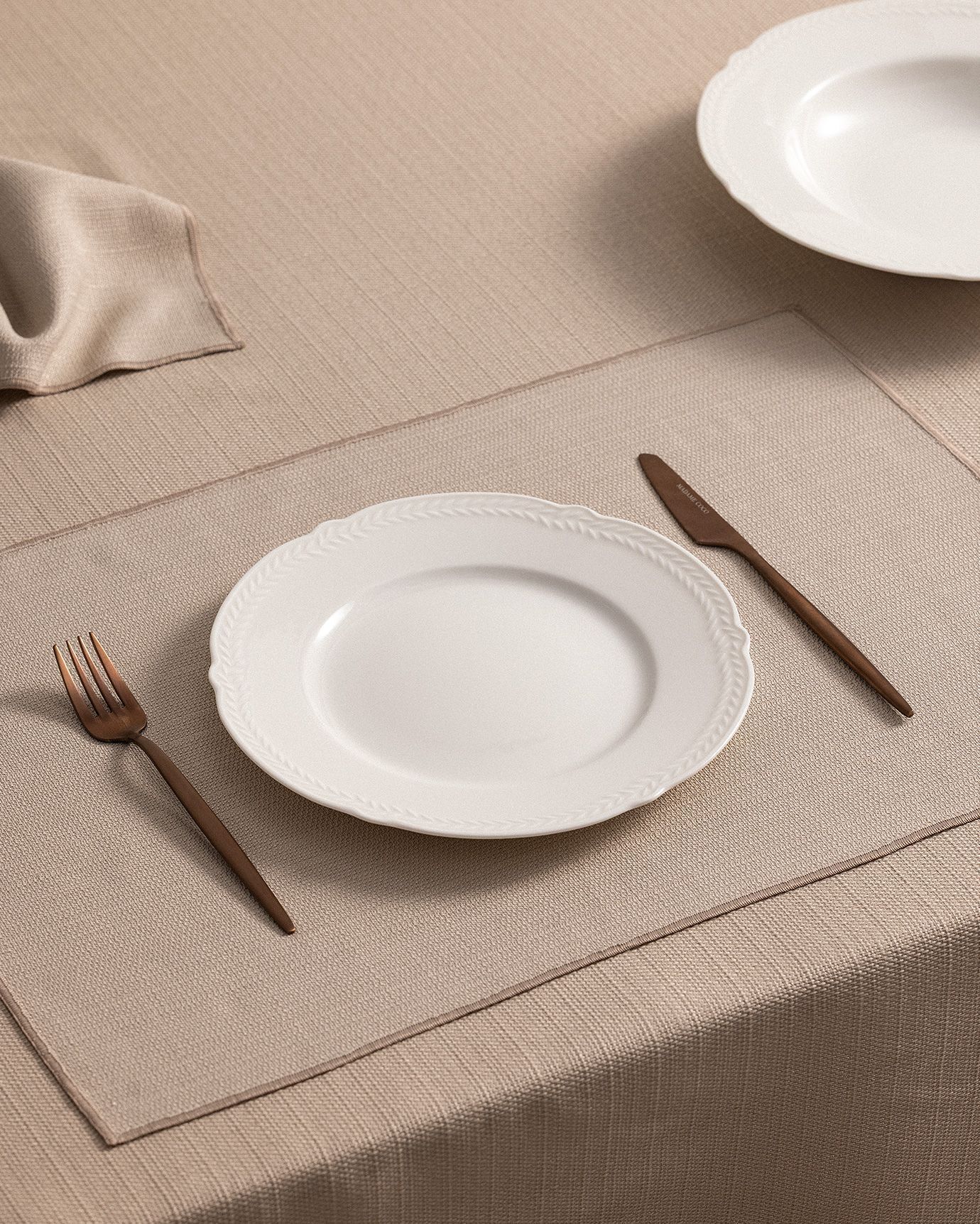 Spring Cake Plate - 21 cm - White Price and Details | Madame Coco