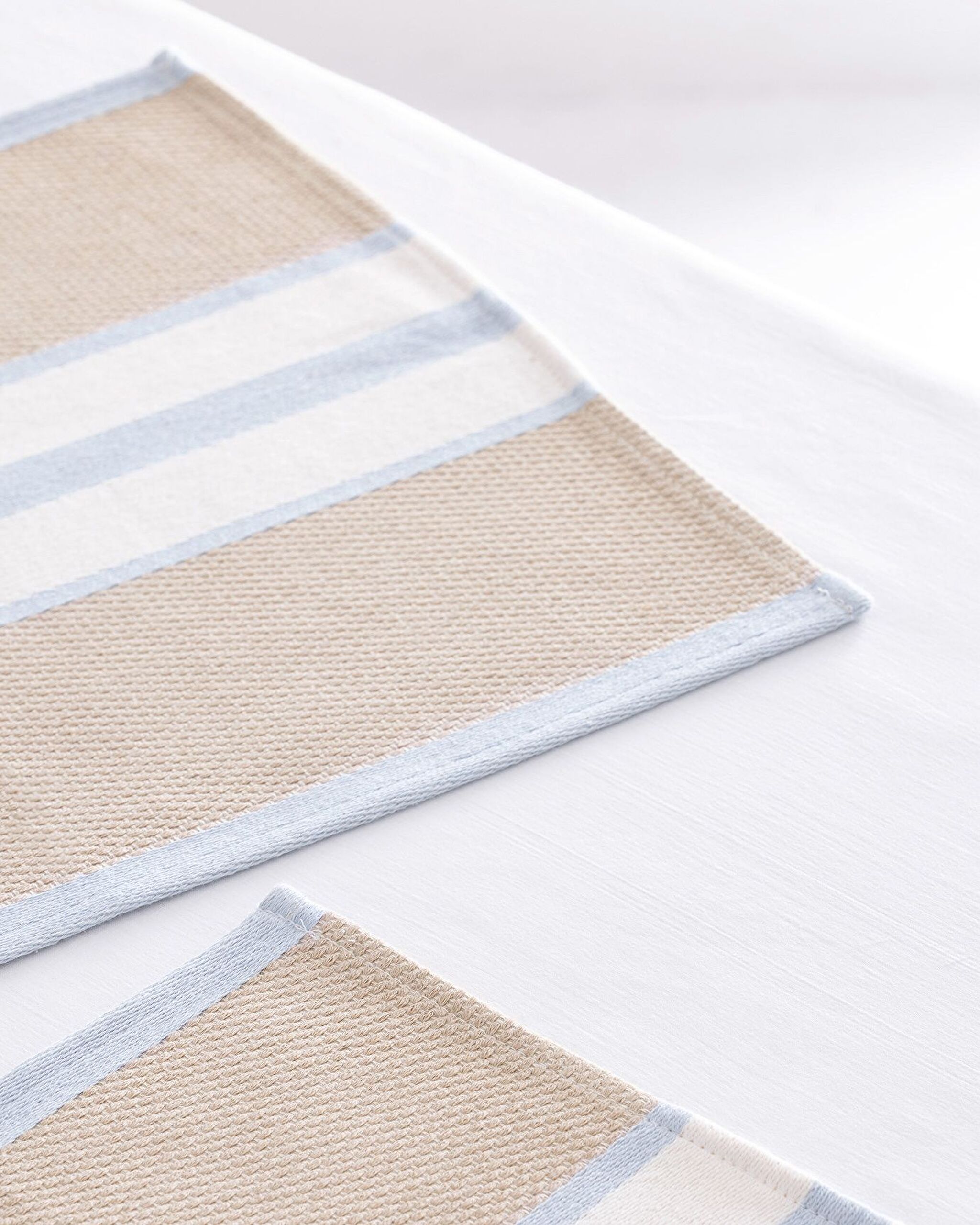 Wendie Chemin De Table - 1