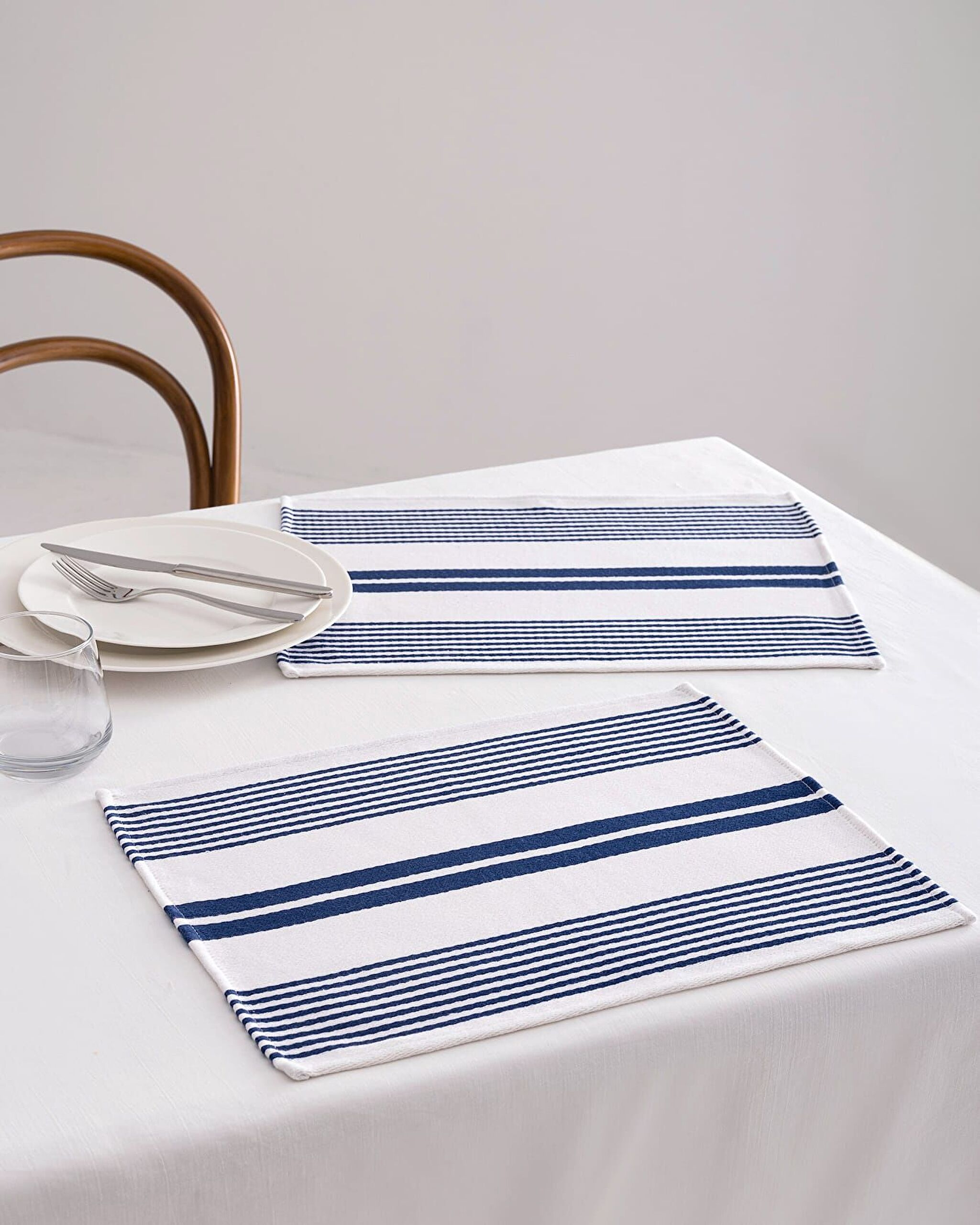 مفرش طاولة إستل مكون من قطعتين - 0