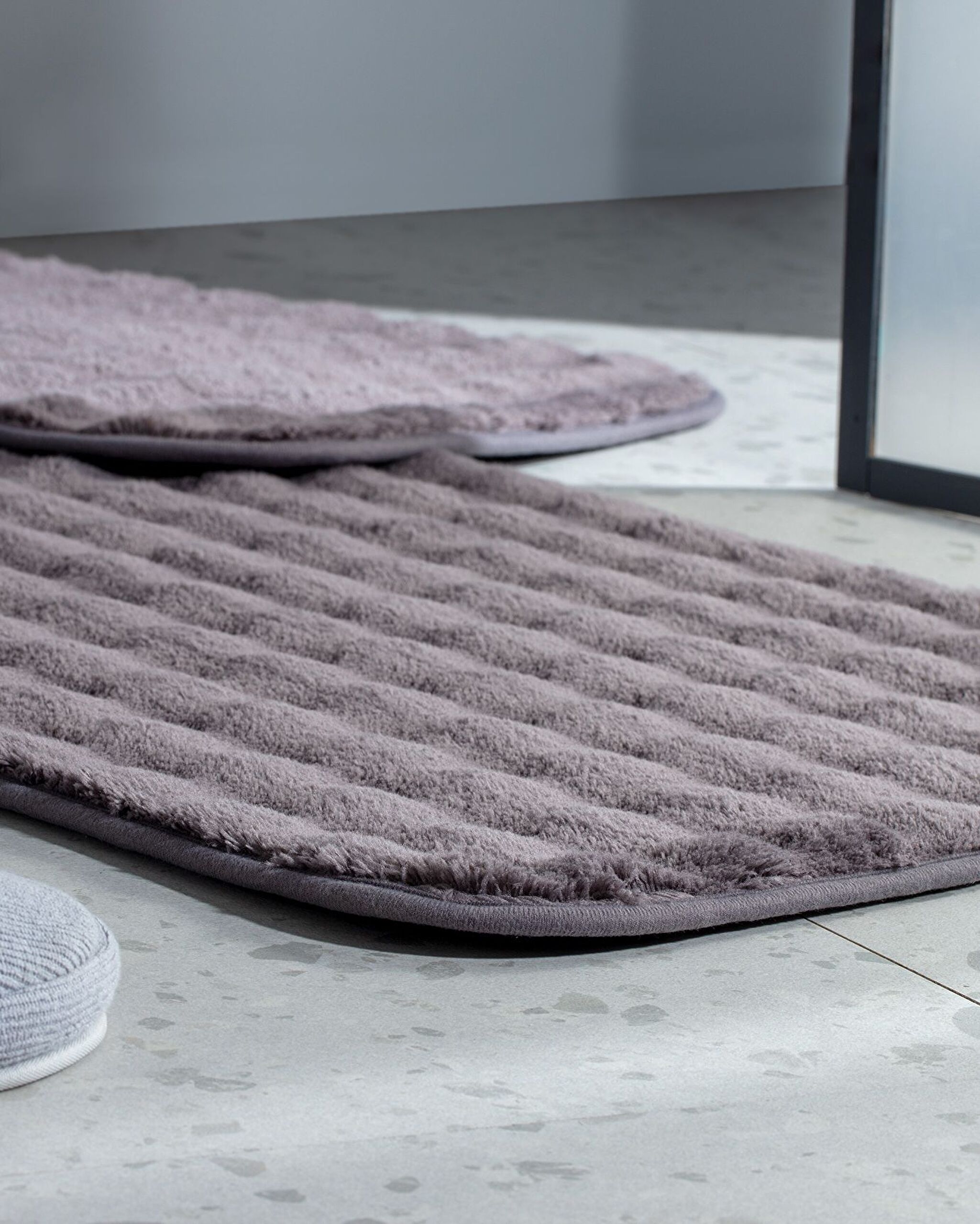 Reflet Bubble 2-Piece Bath Mat - Anthracite - 1