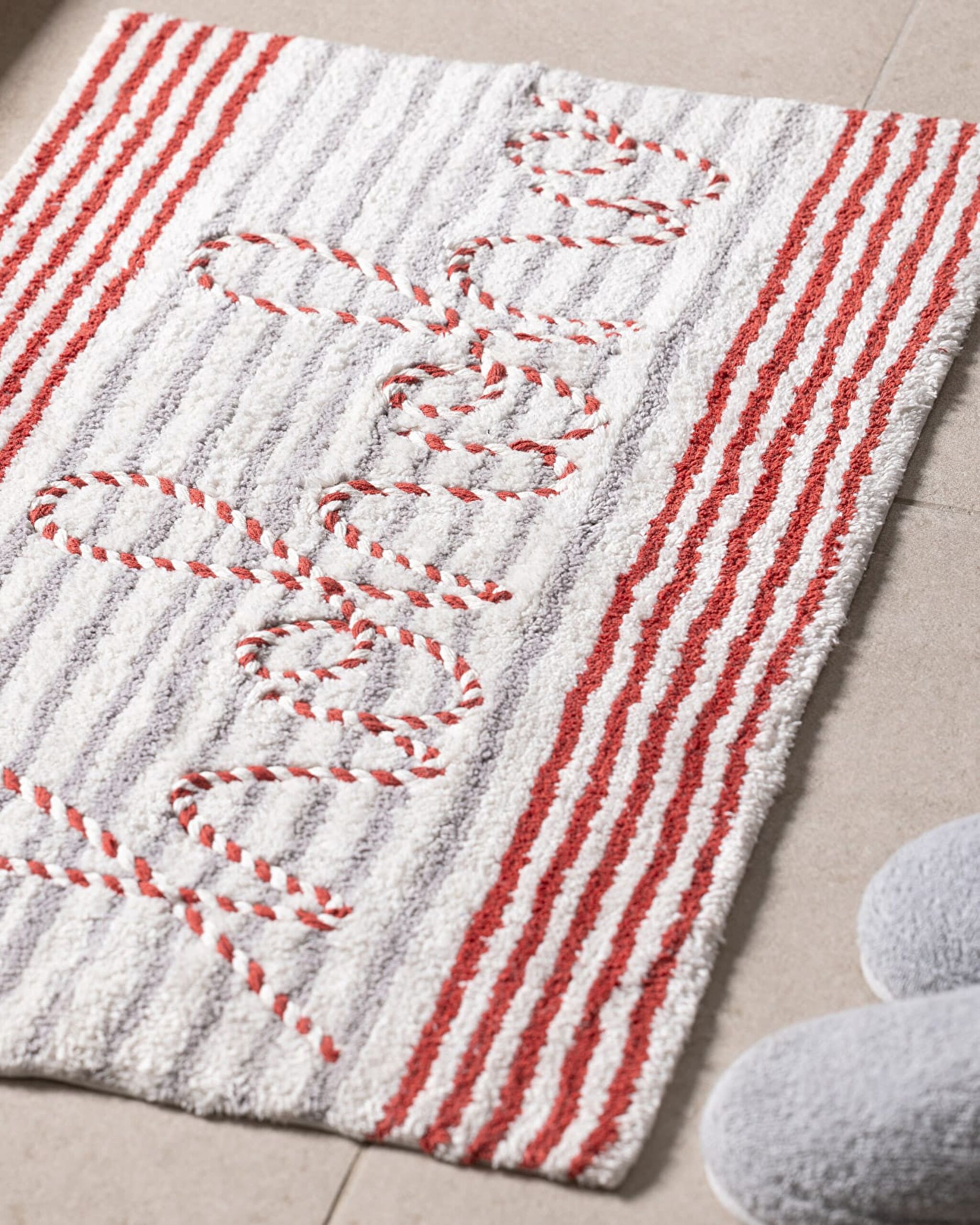 Fleuramour Bath Mat - White/Red/Grey - 50x80 cm - 1