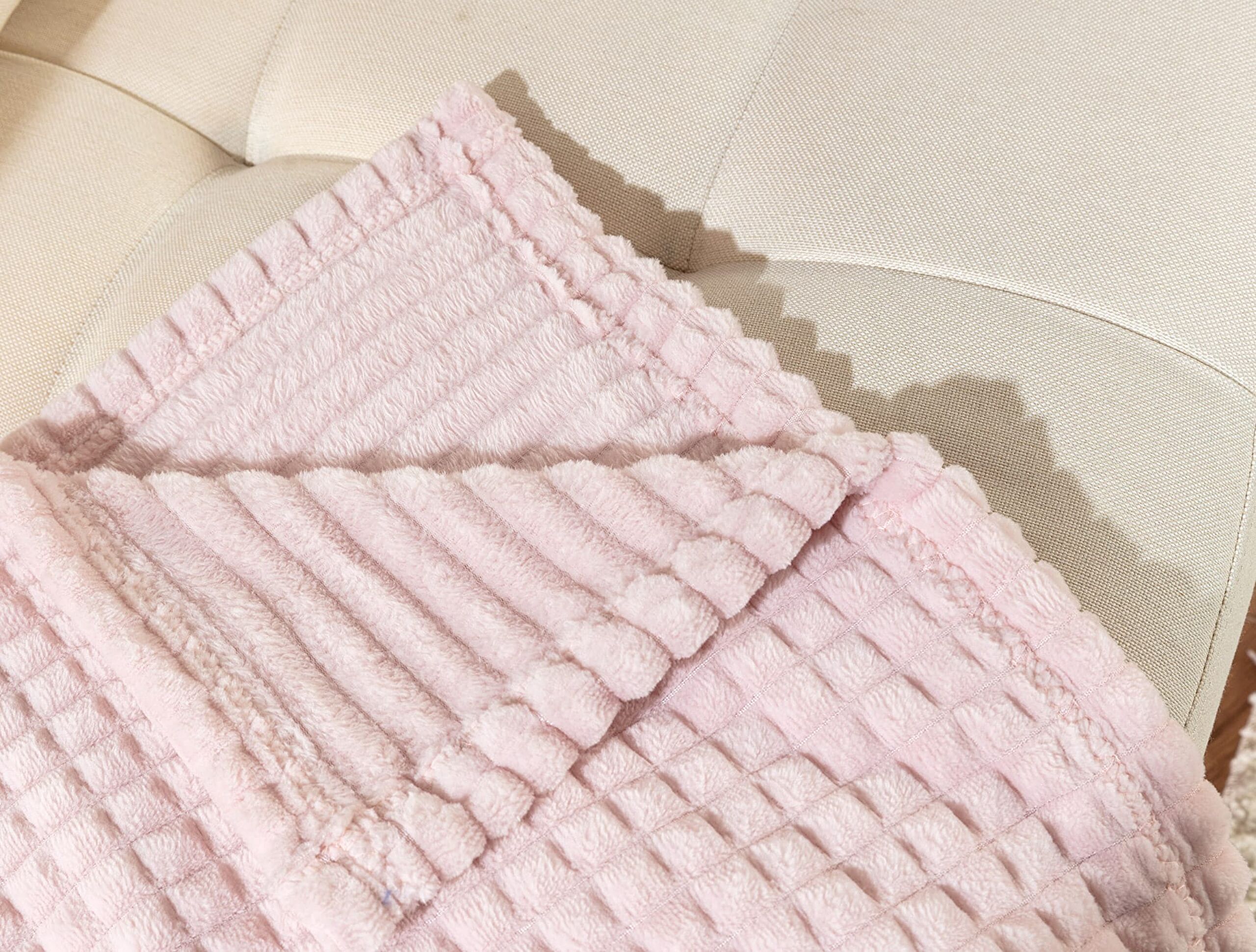 Emile Welsoft Polar Double Sided Emboss TV Blanket - Powder - 2