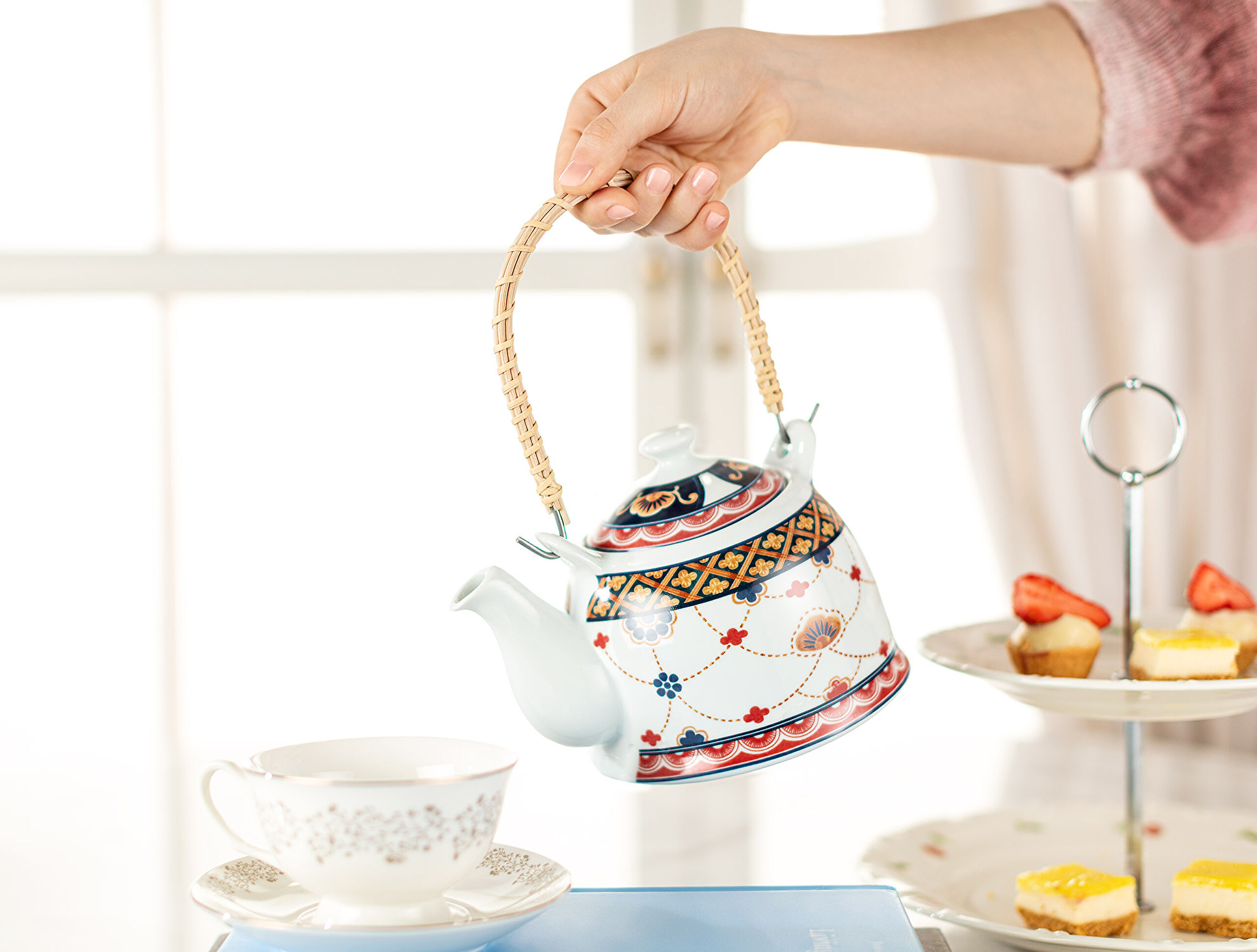 Nostalgic Chéri Teapot - 4