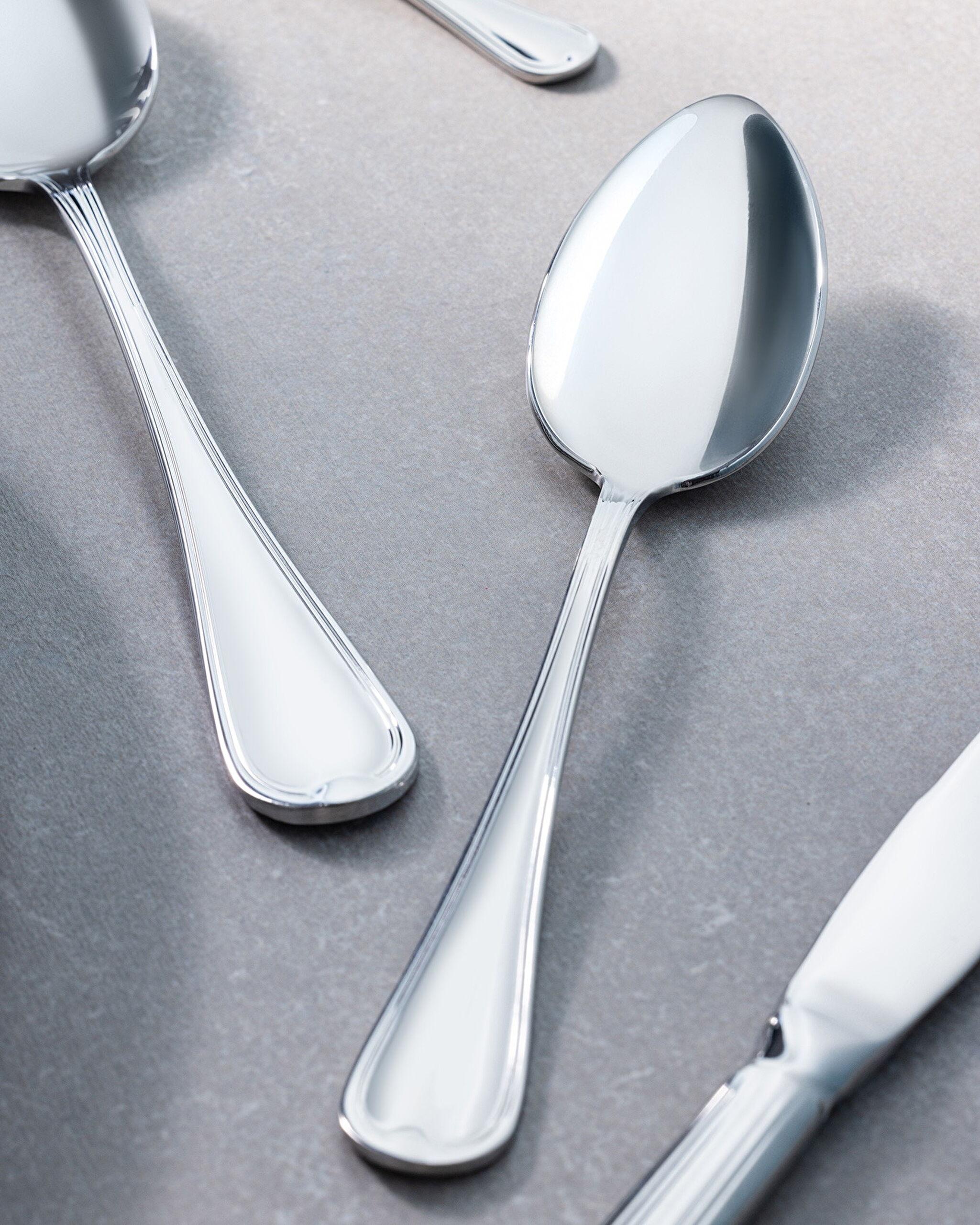 Syrena 84-delige vorkmeslepelset - zilver - 2