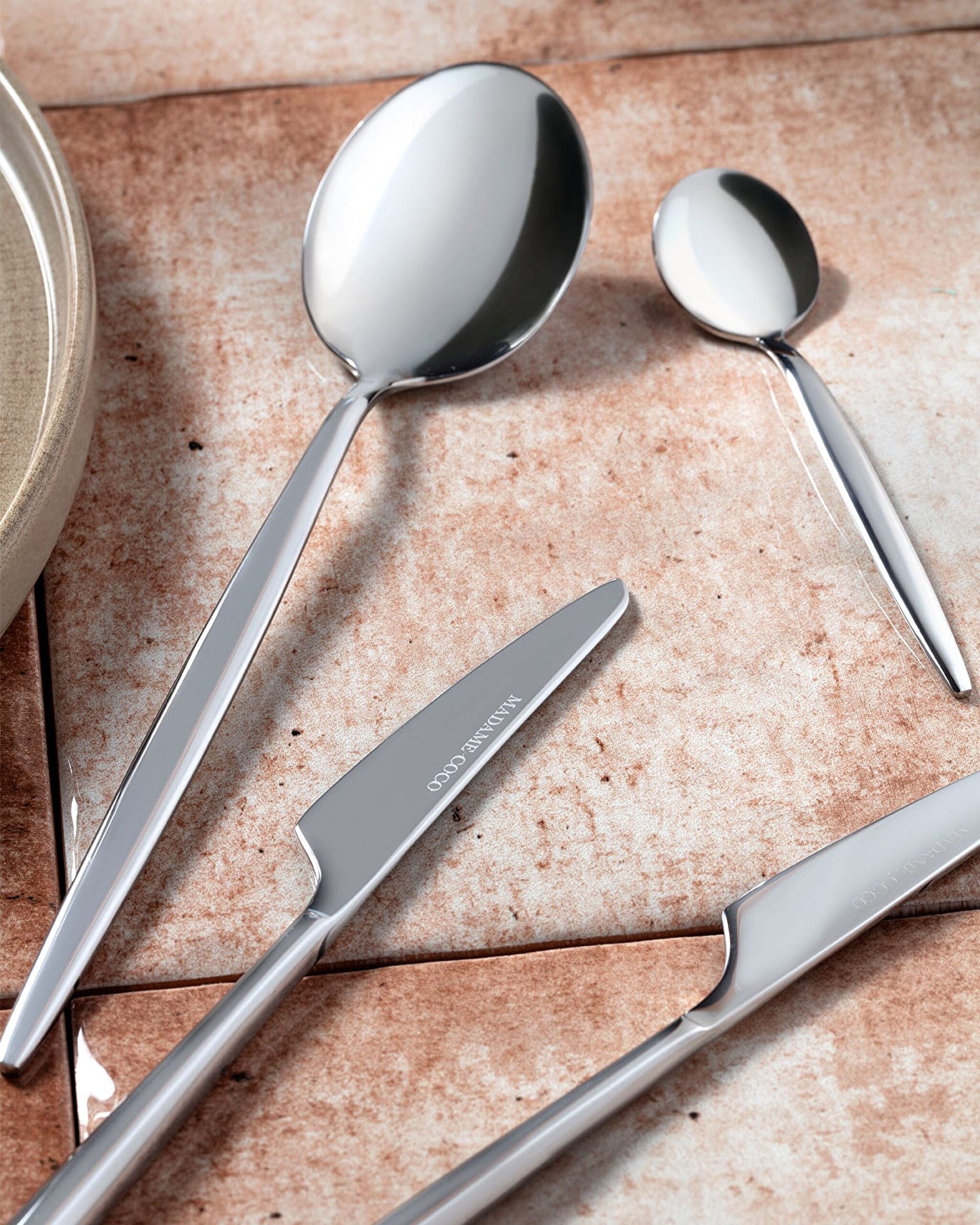 Ensemble de 42 fourchettes, couteaux et cuillères Freya - Argent - 2