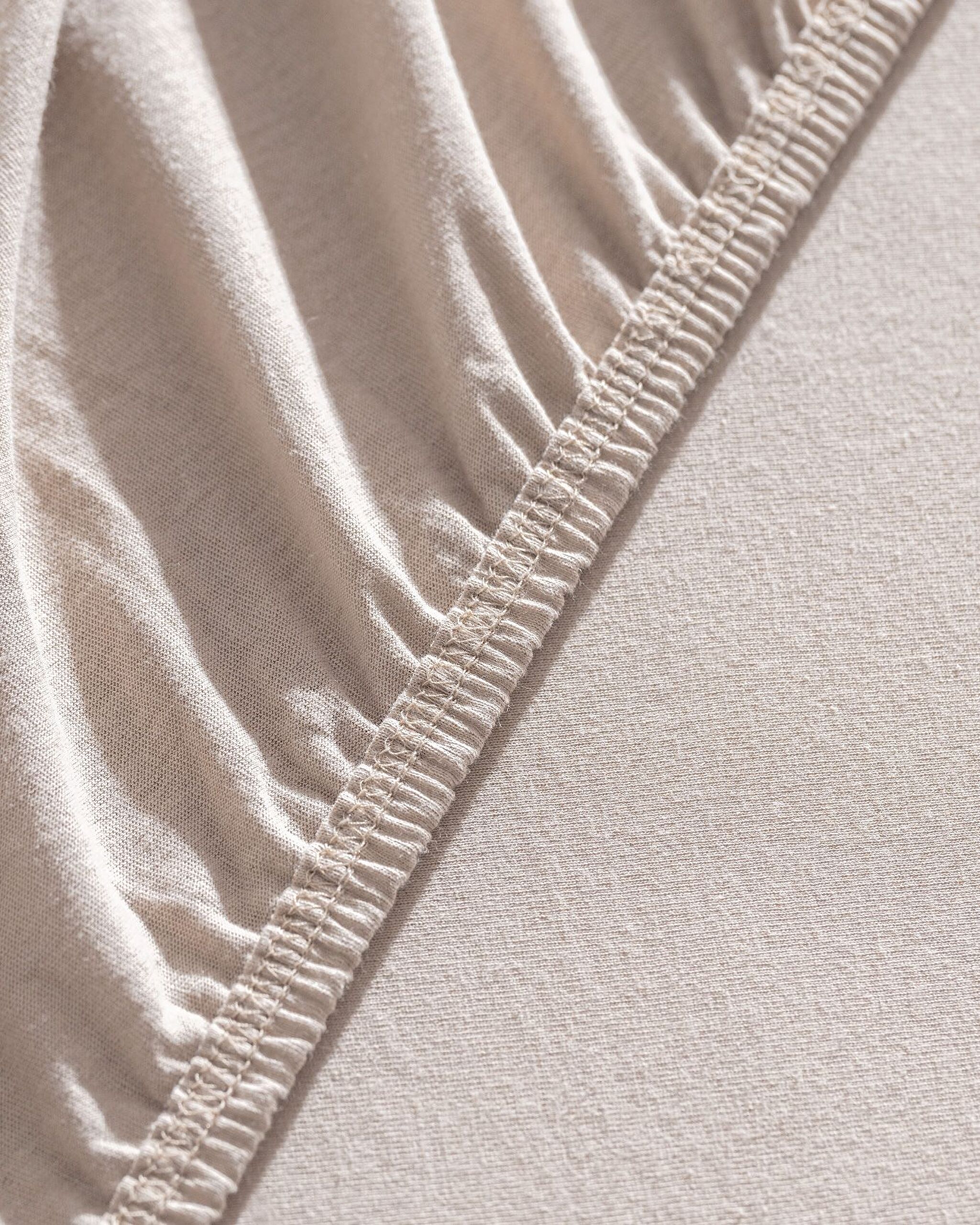 Drap de lit simple peigné élastique 100 % coton Valeria - Beige foncé - 2