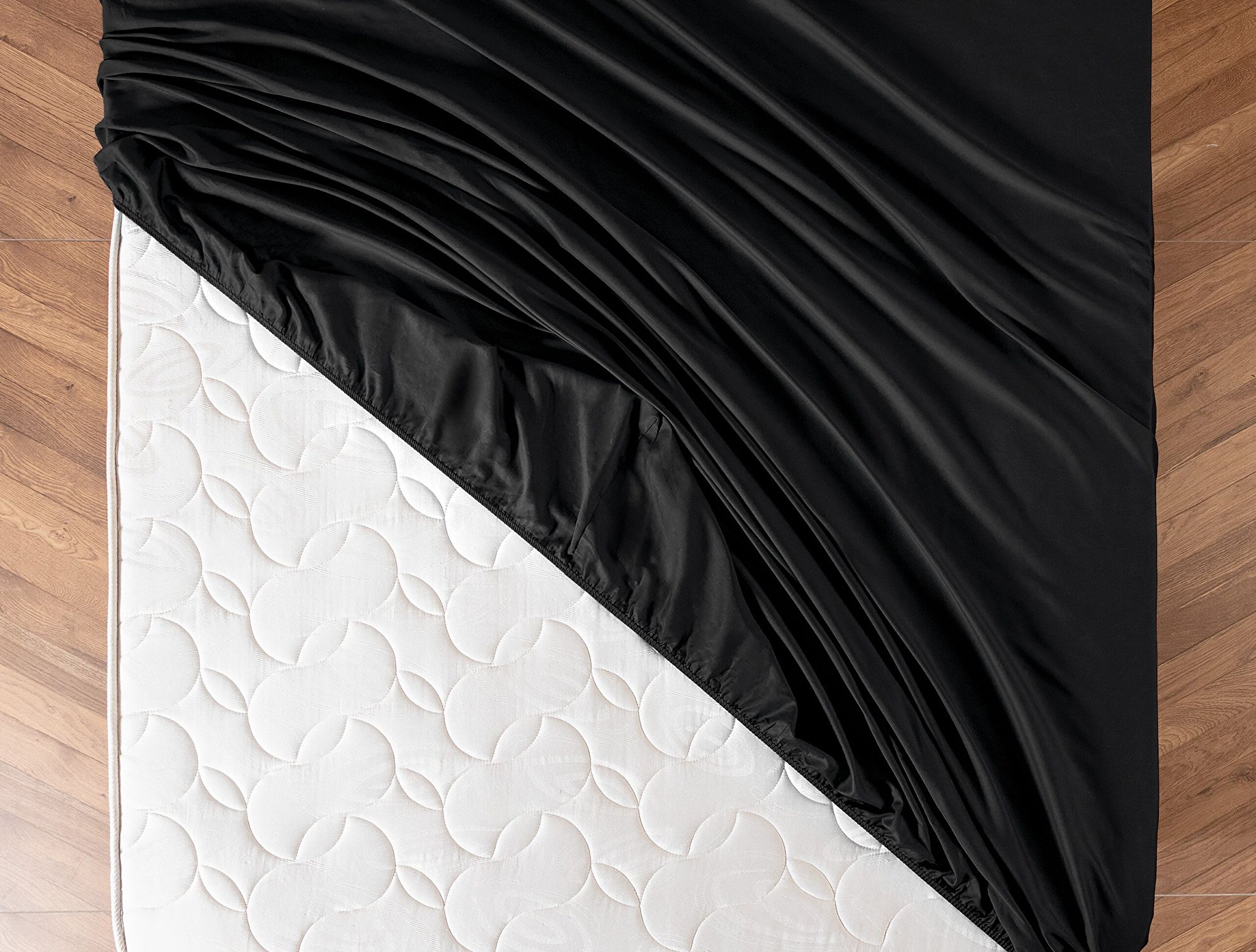 Ciel Double Elastic Satin Sheet - Black - 0