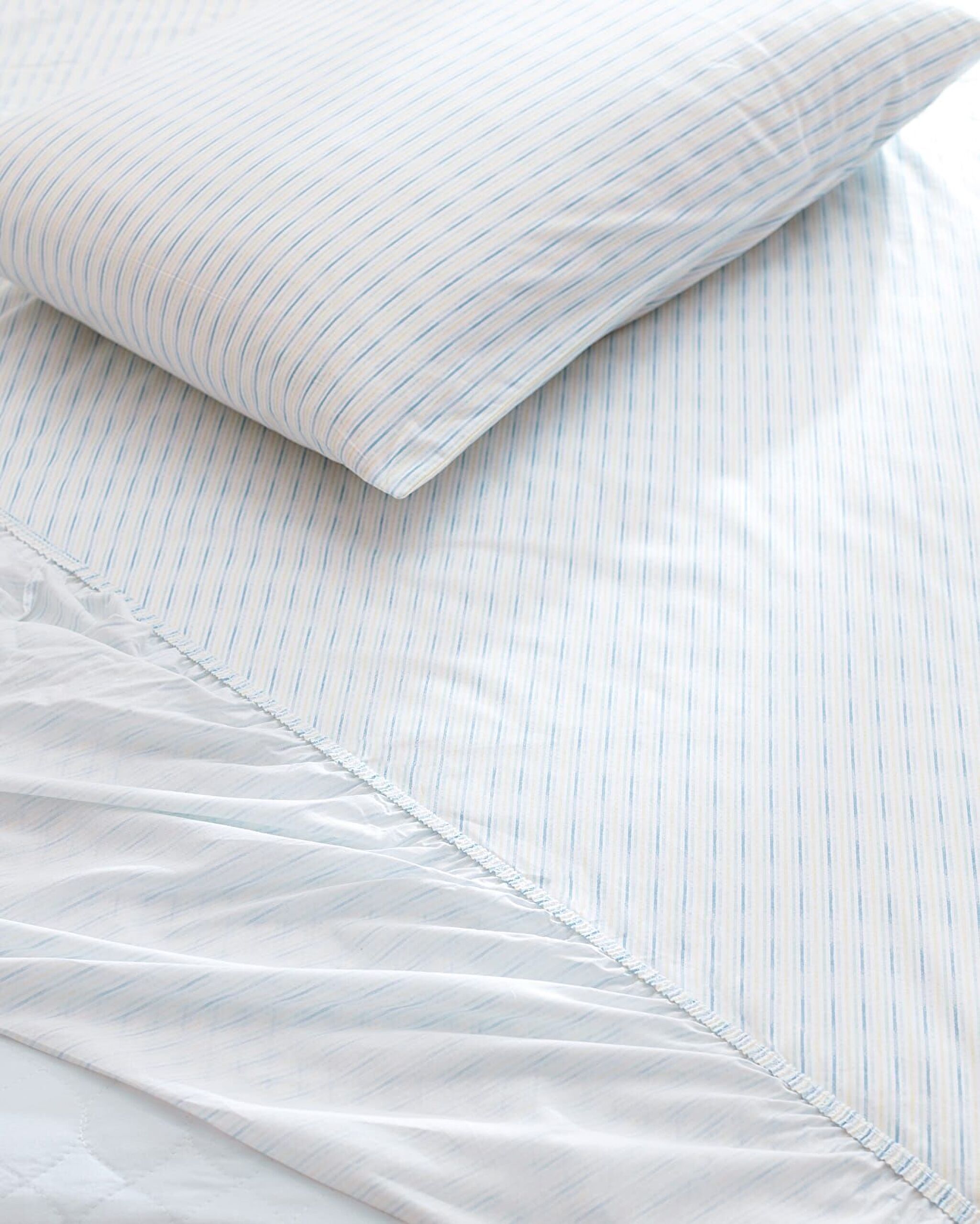 طقم ملاءات جاهزة من كارلو رانفورس بطبعات مزدوجة - 2