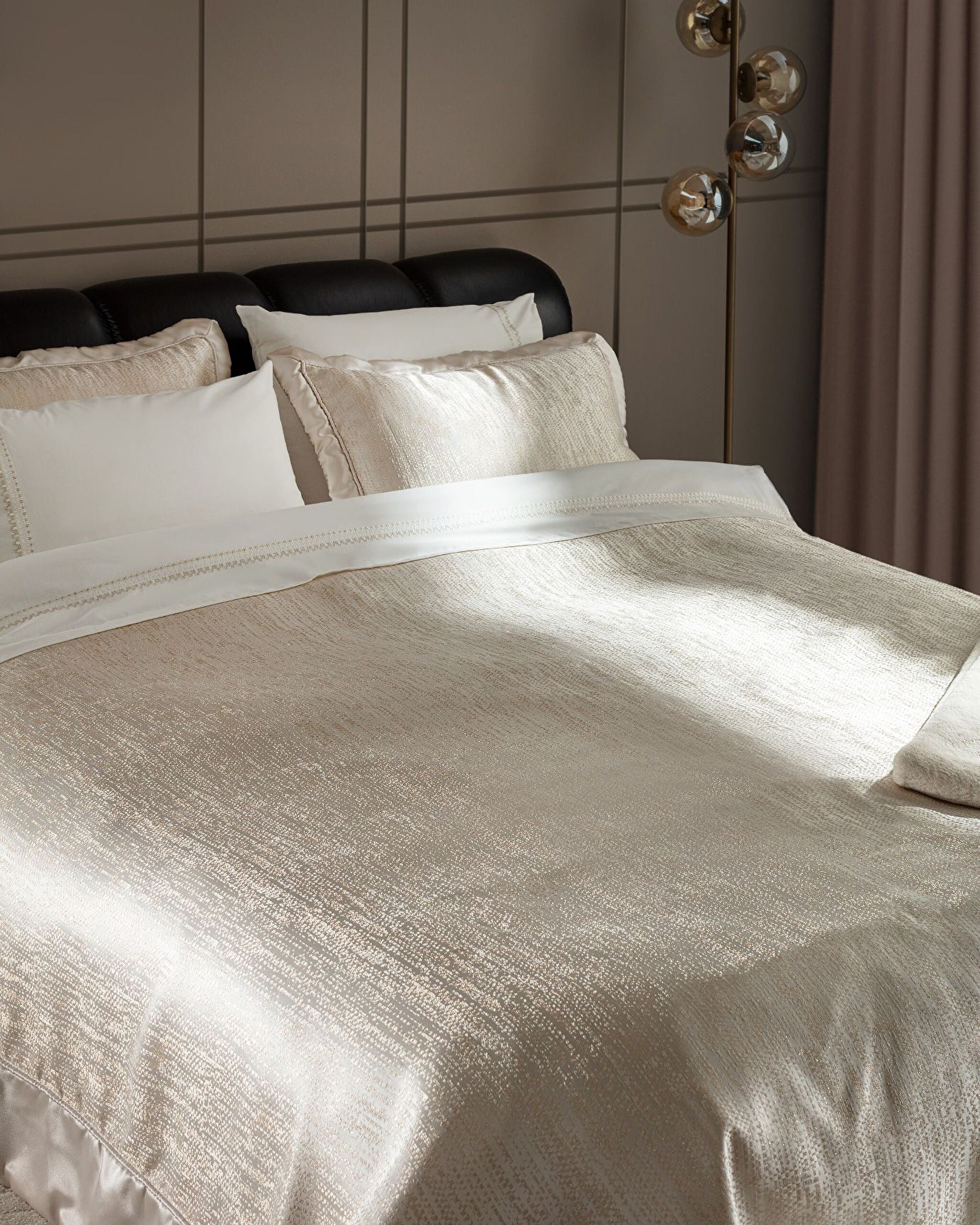 مجموعة مهر Vézelay مكونة من 8 قطع - 1