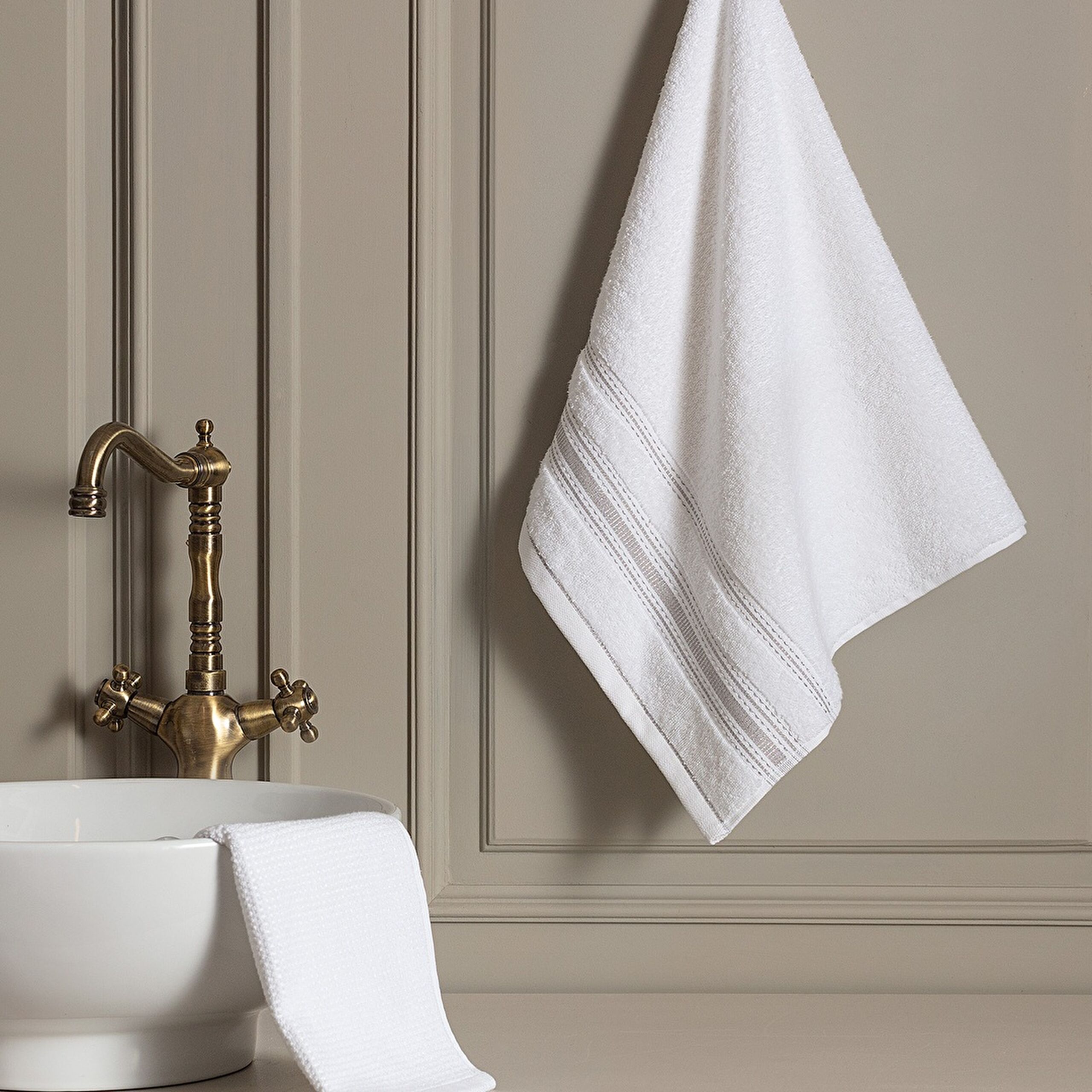 Joetta Face Towel - White - 50x80 cm - 2