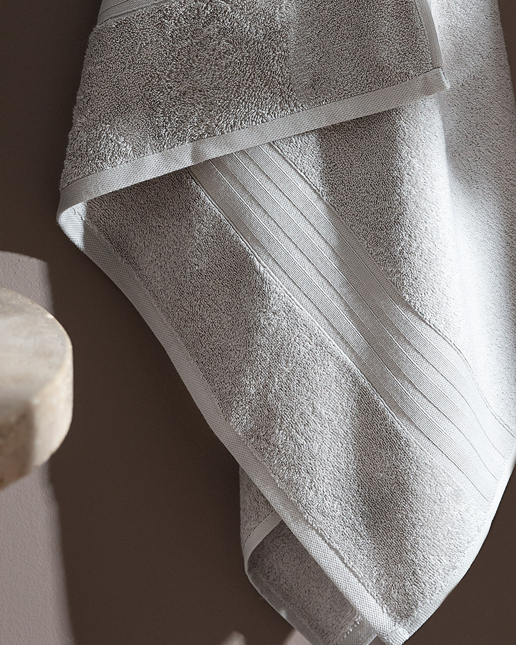 Martha Banyo Havlusu (TENCEL:trade_mark:) - Açık Gri - 80x150 cm - 1