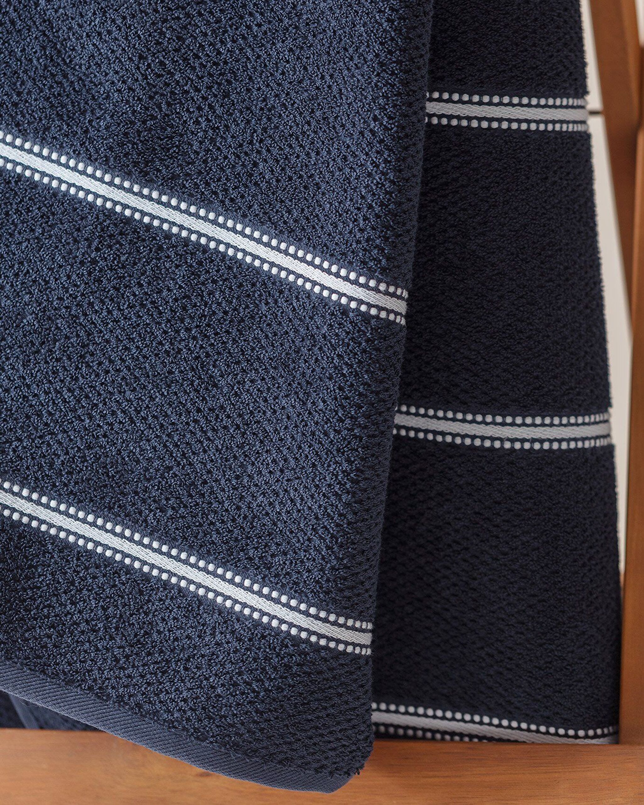 Sidonie Bath Towel - 1