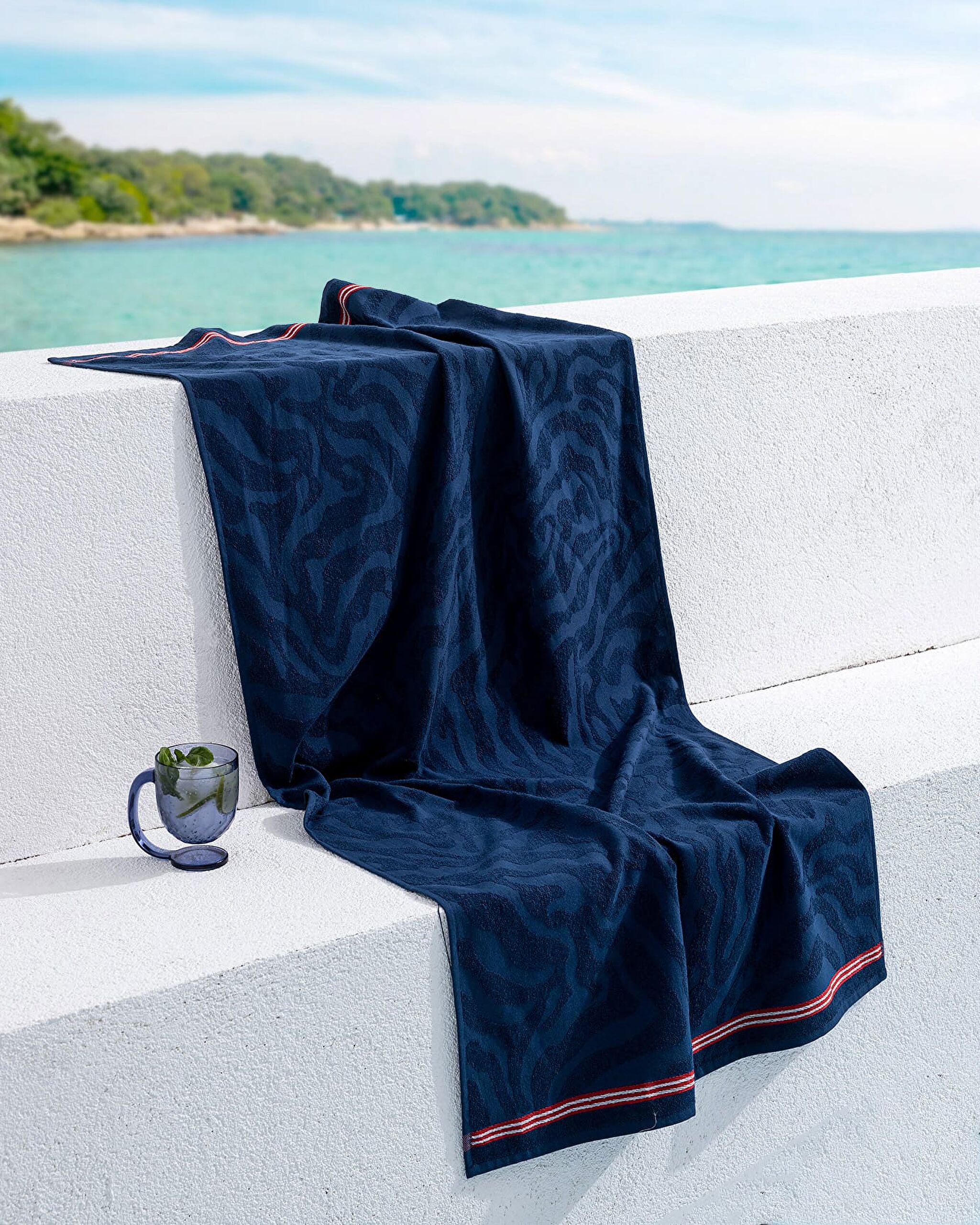 Saber 100% Cotton Beach Towel - Navy Blue - 70x150 cm - 0