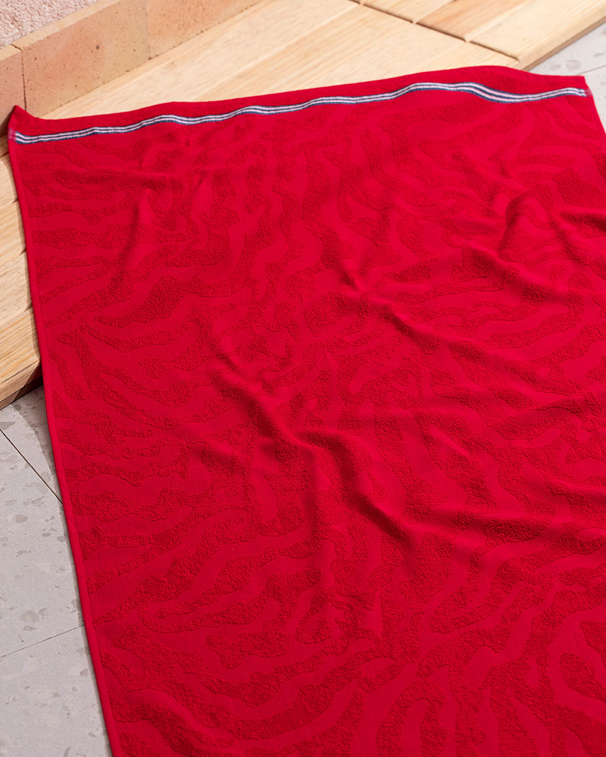 Sabre Strandtuch aus 100 % Baumwolle – Rot – 70 x 150 cm - 3