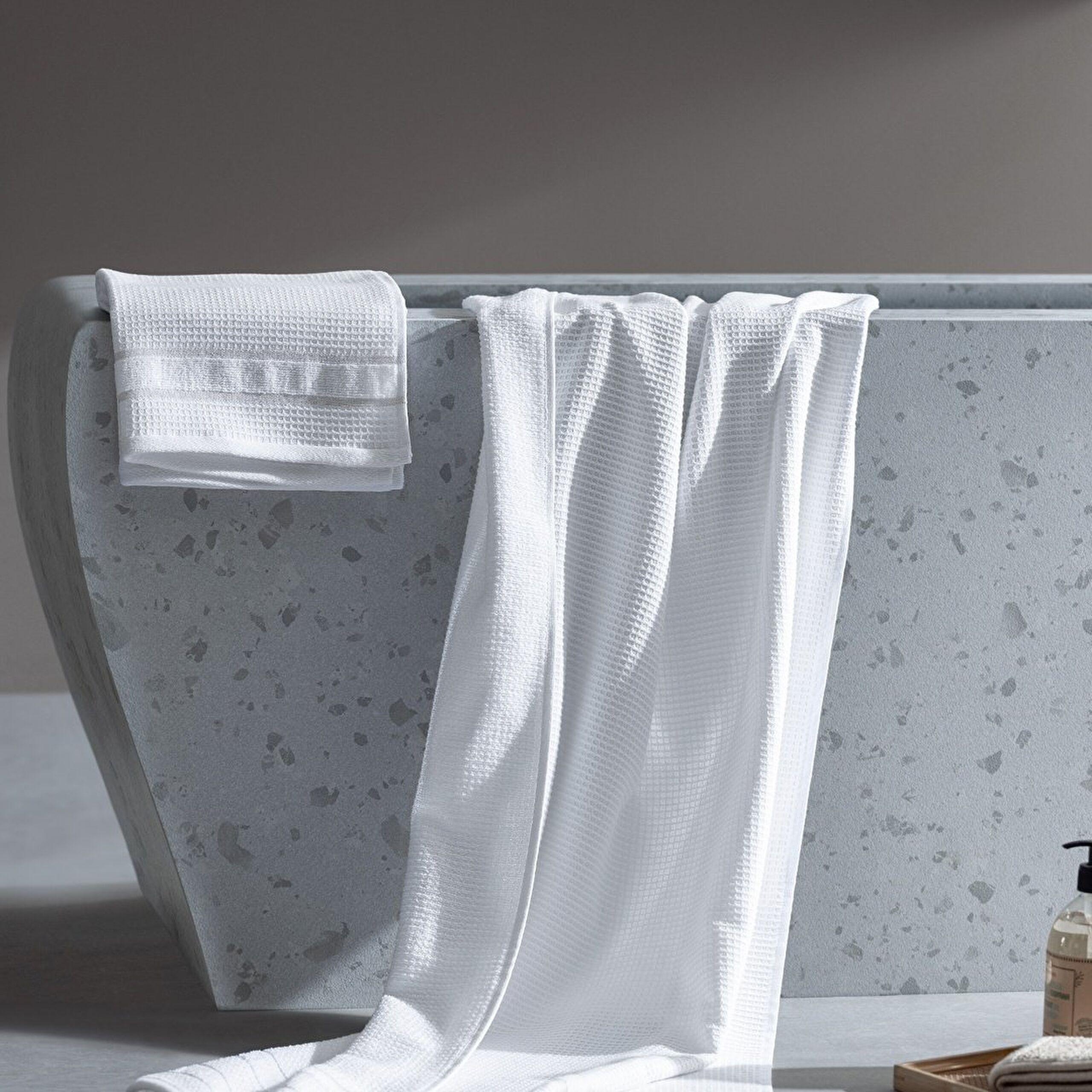 Renier 100% Cotton Towel Set - White - Luxury Collection - 0