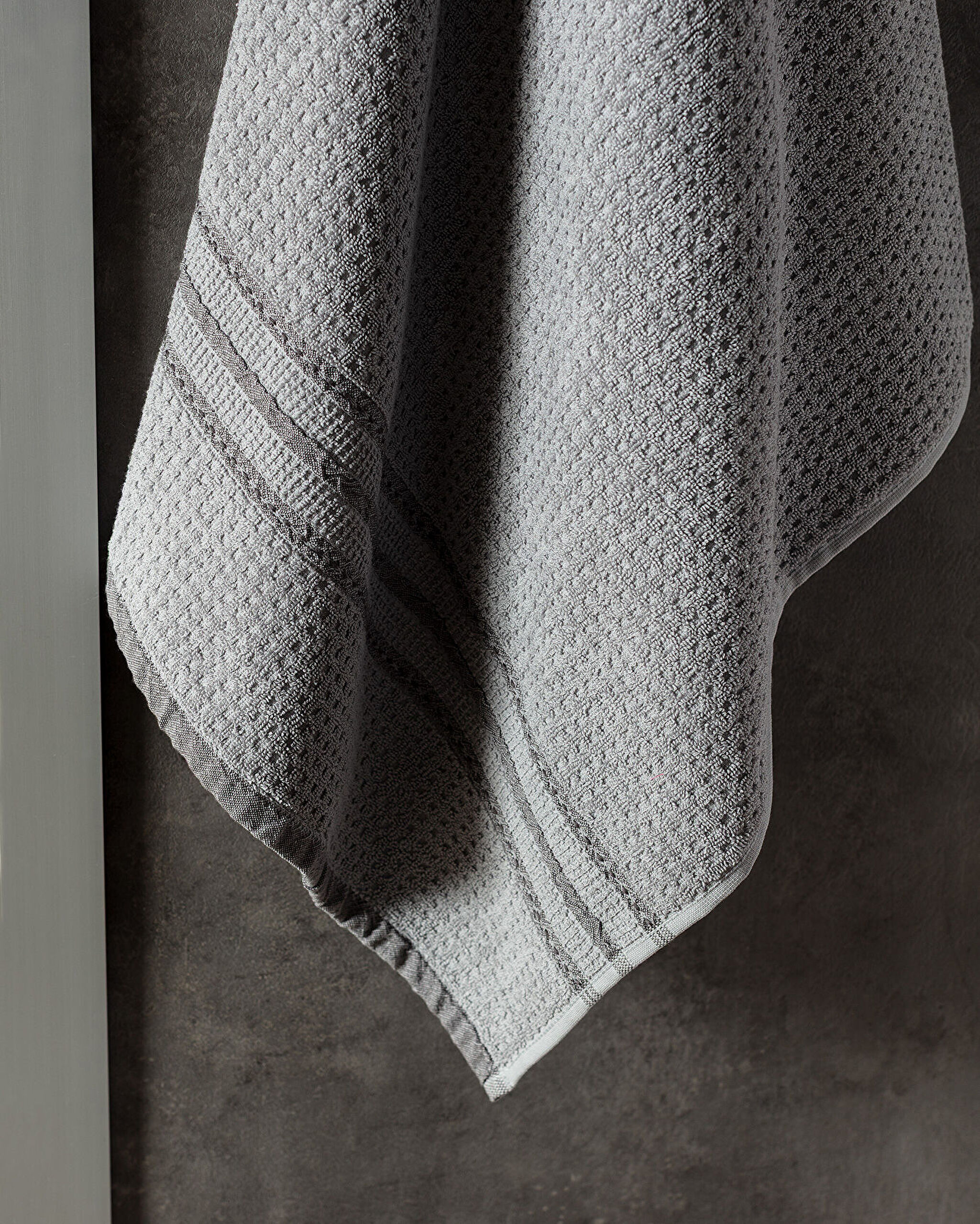 Alissa Bath Towel - 1