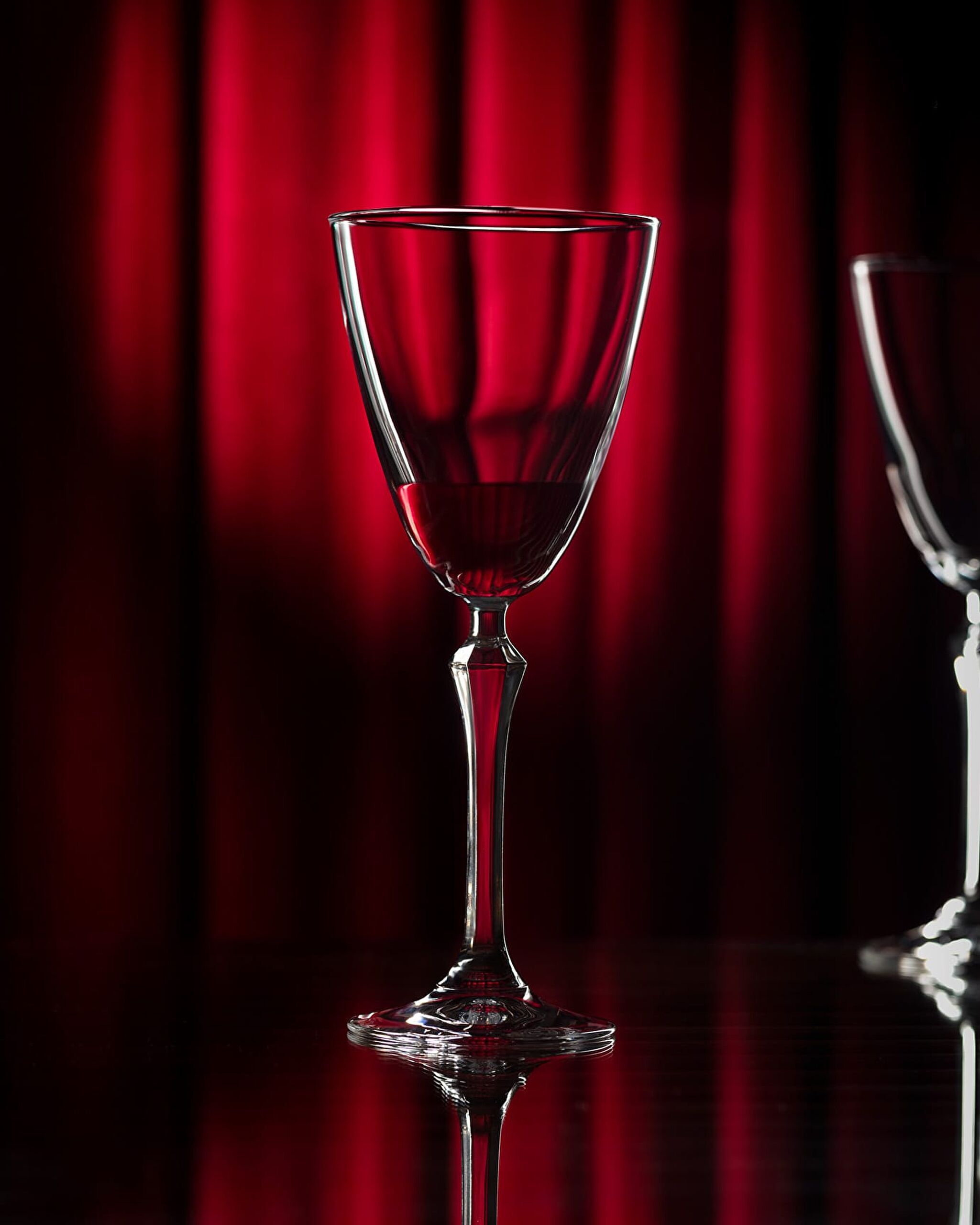 Vincent Set of 4 Red Wine Glasses - 0