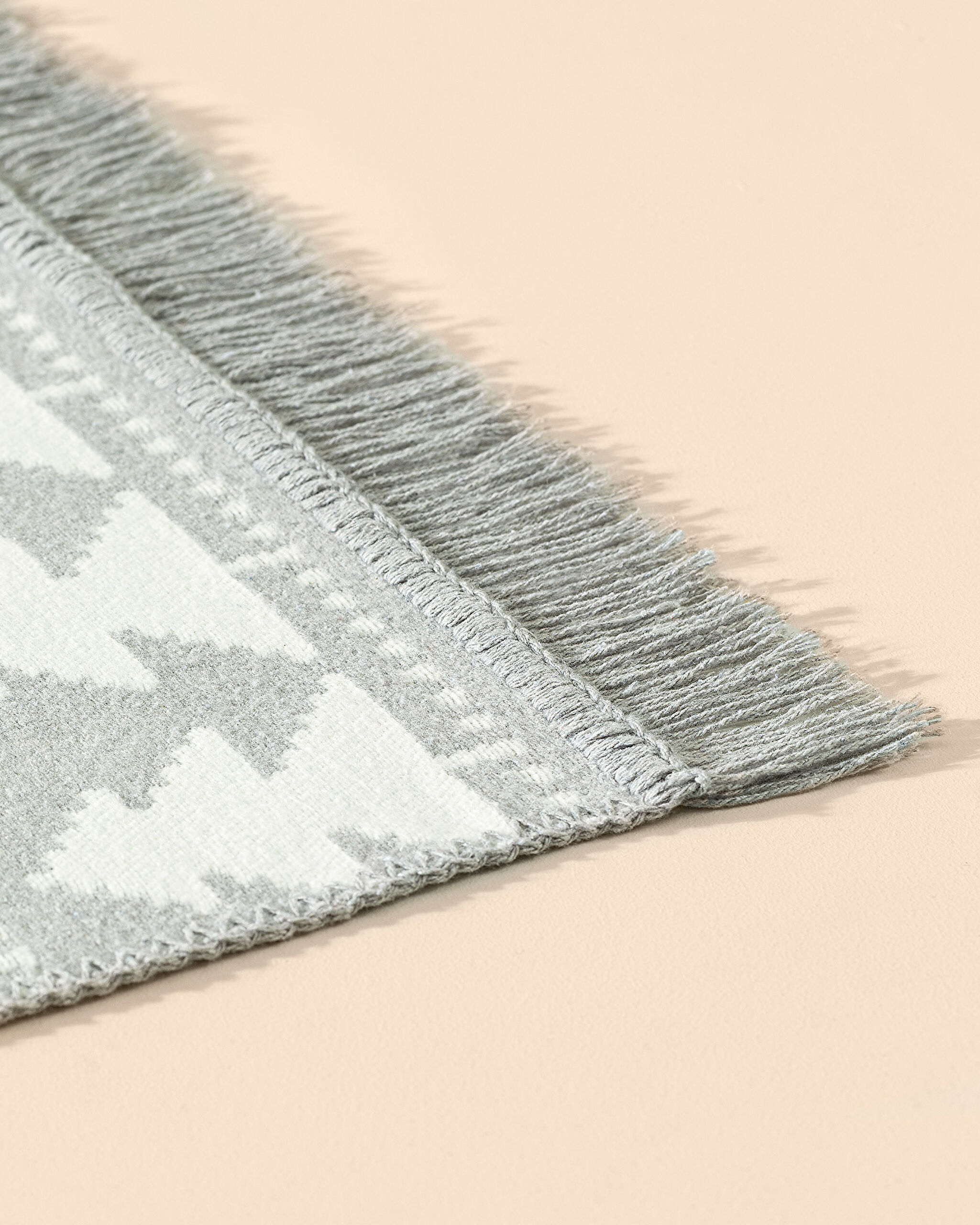 Brantes Fringed Woven Rug - 3