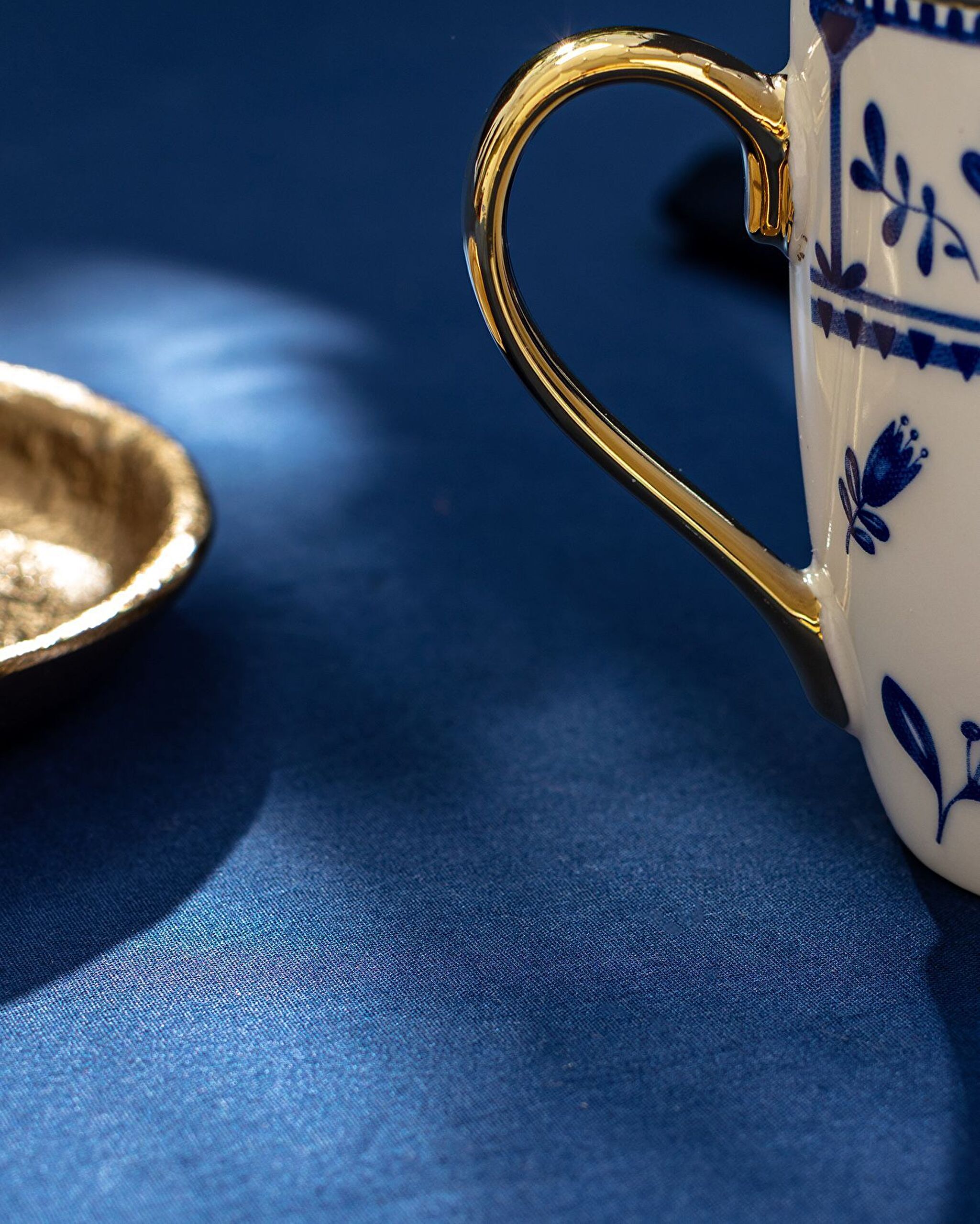 Reve Bleu Lori Mug - 1