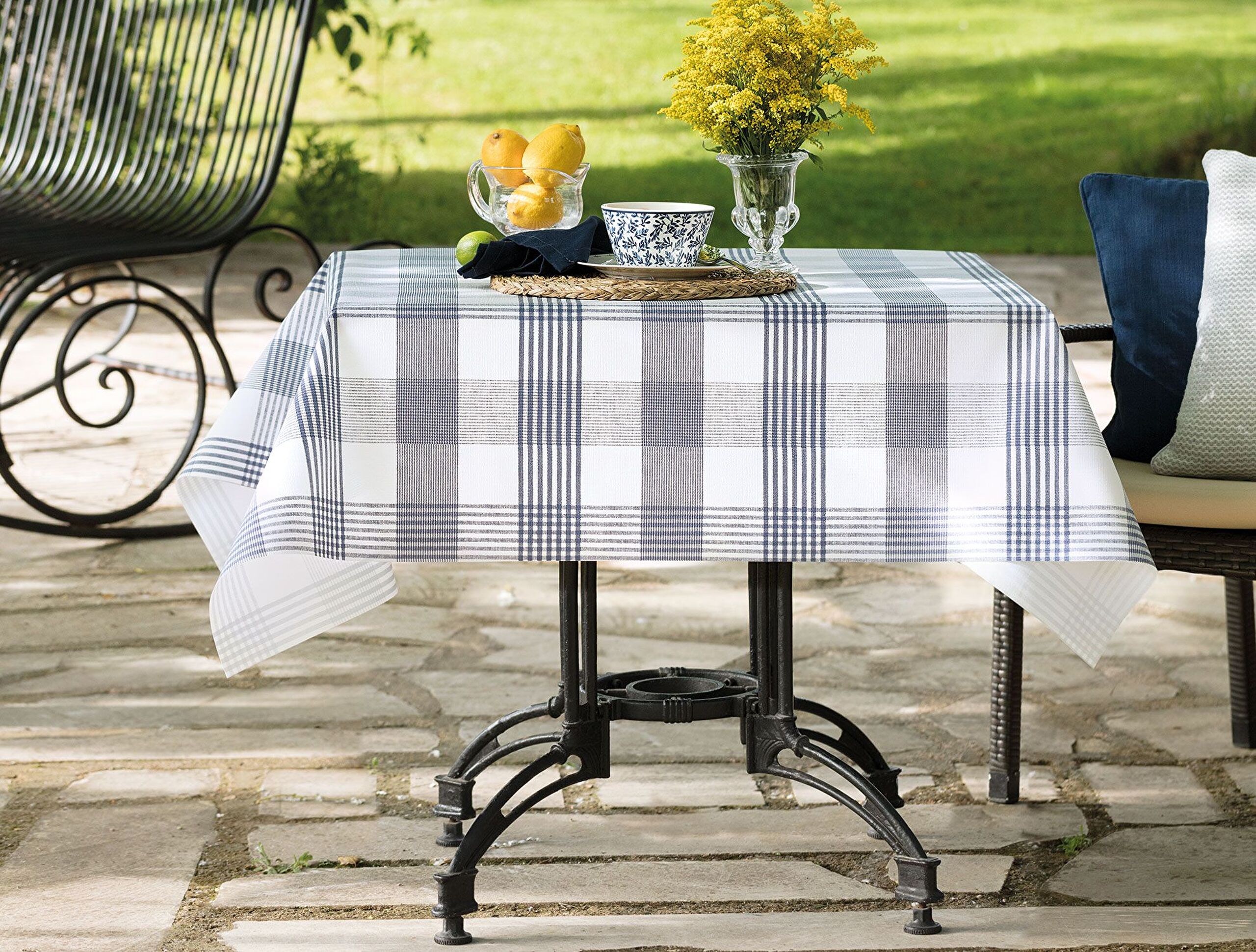 Majori Table Cloth