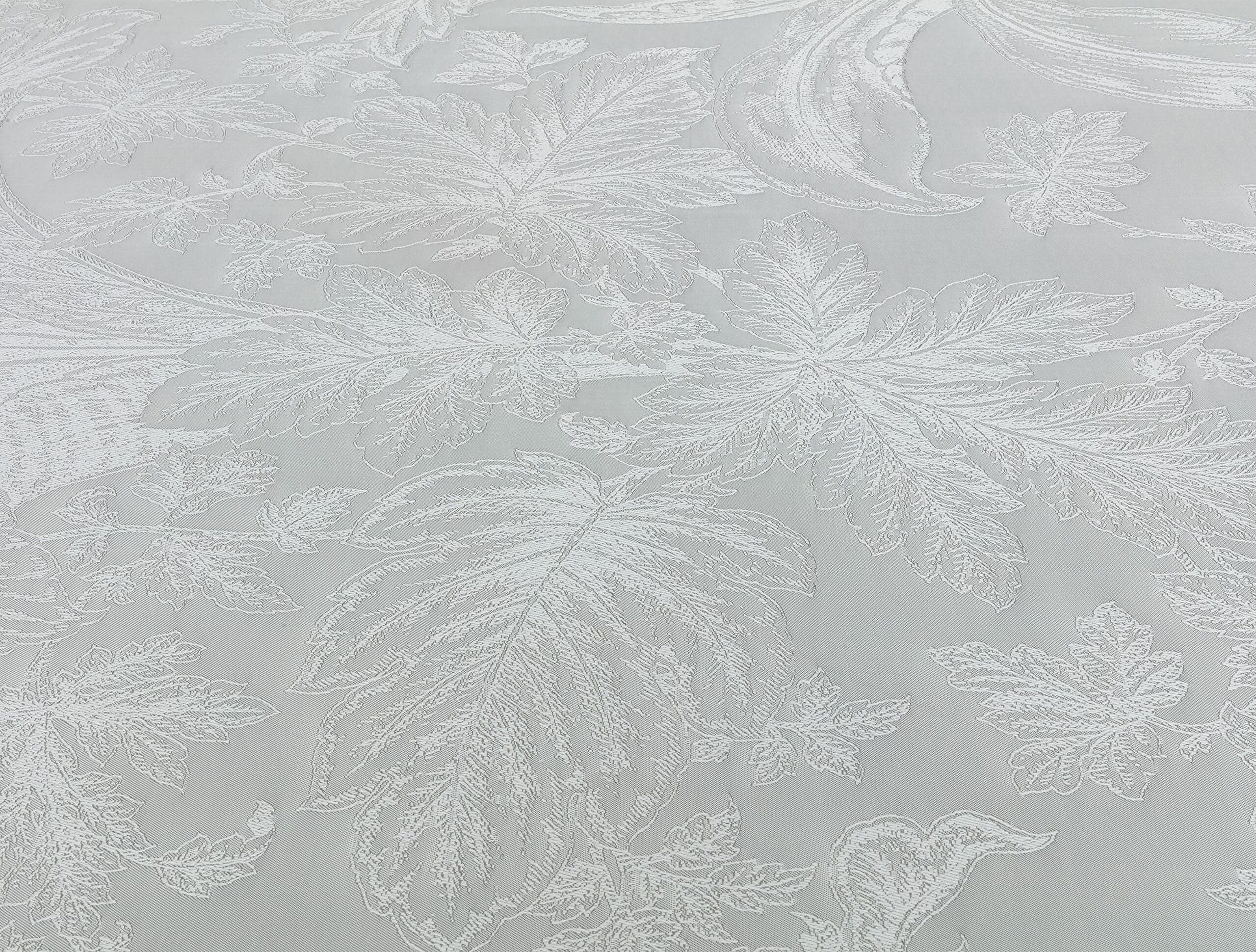 إيفا مفرش المائدة - 1