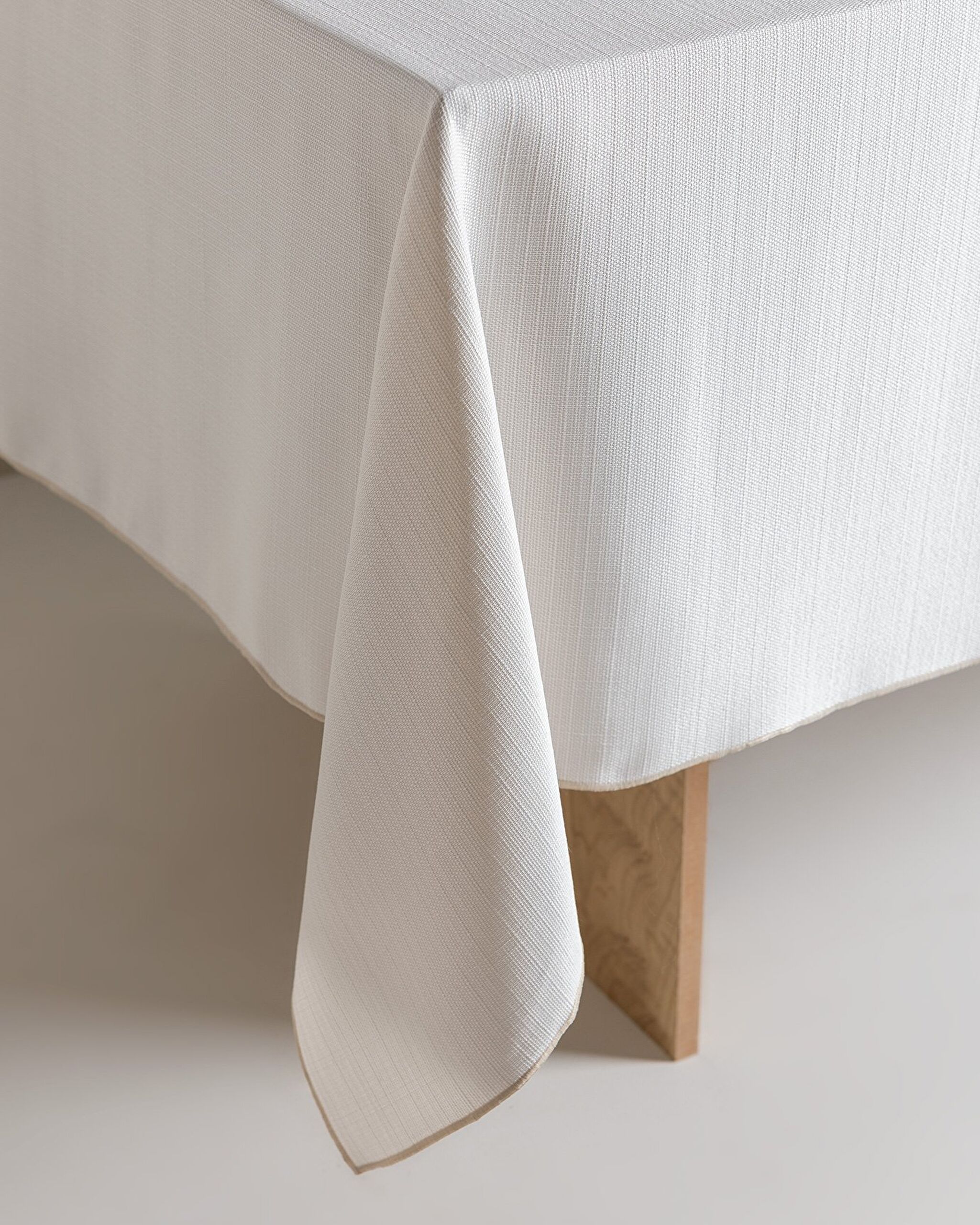 Nostang Table Cloth - 1