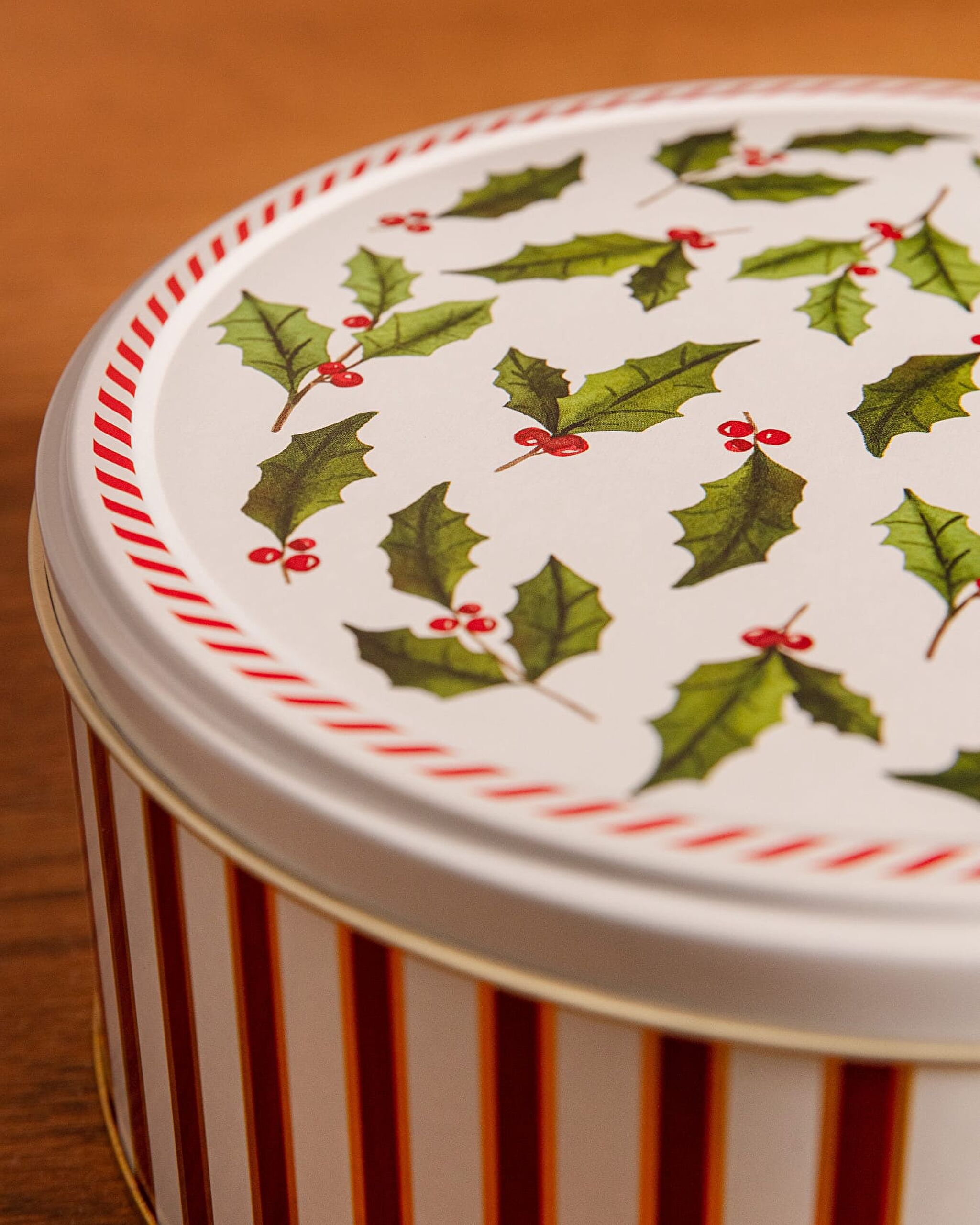 Chris Round Metal Box Medium - 2