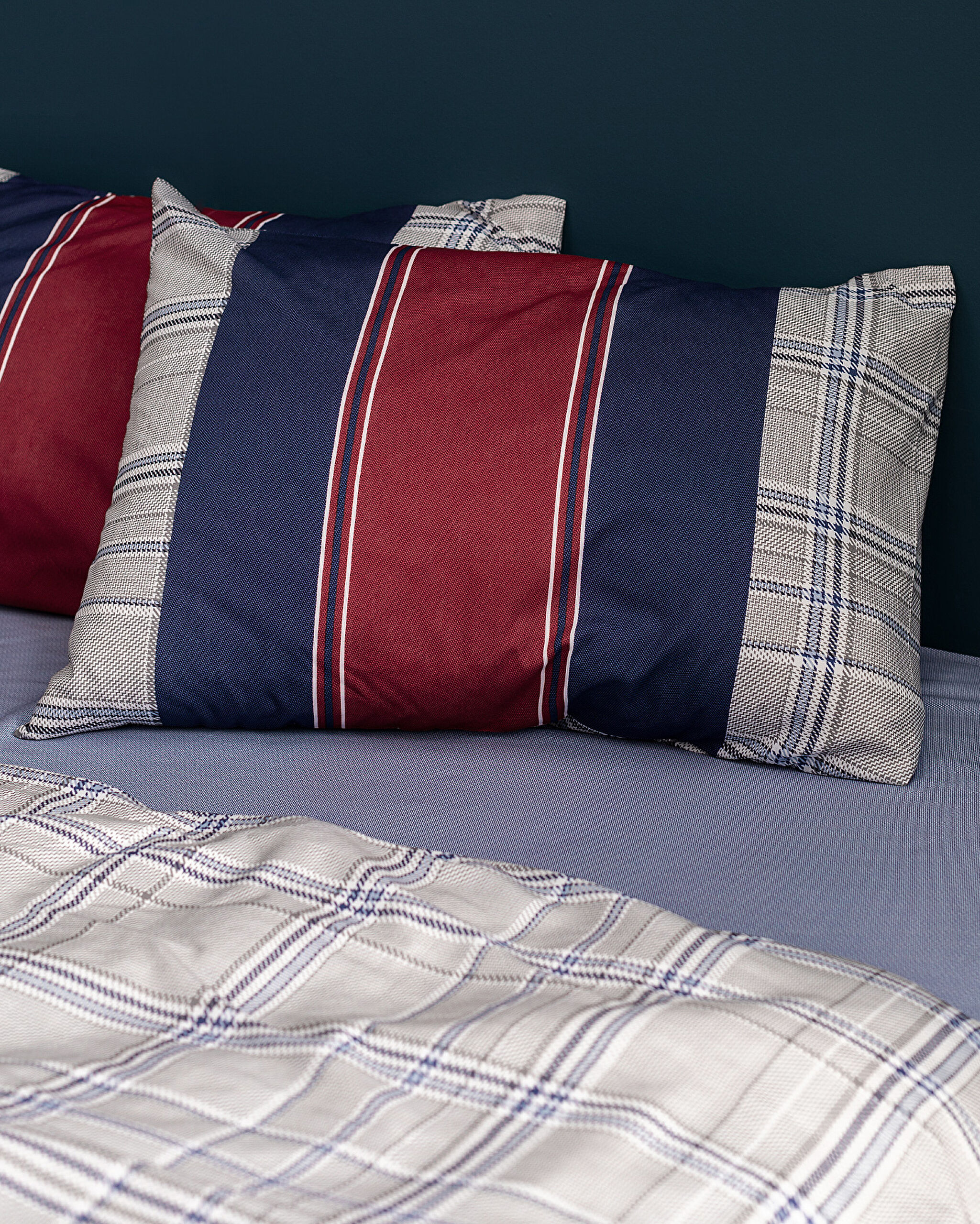 Vardan Double 100 % Baumwolle Ranforce bedrucktes Bettbezug-Set – Marineblau/Grau - 2