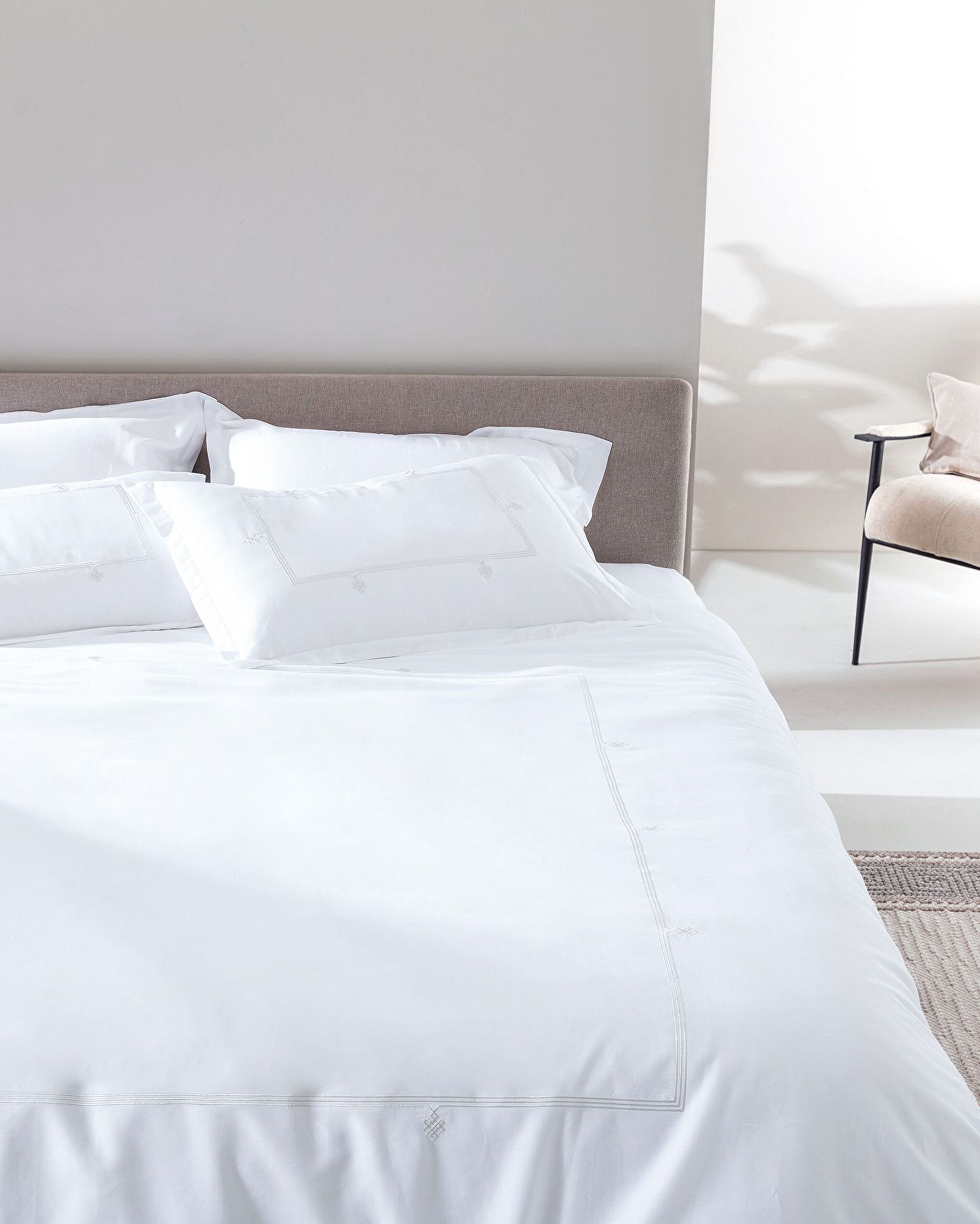 Lilas Çift Kişilik Nakışlı Saten Nevresim Takımı - Açık Gri - 0