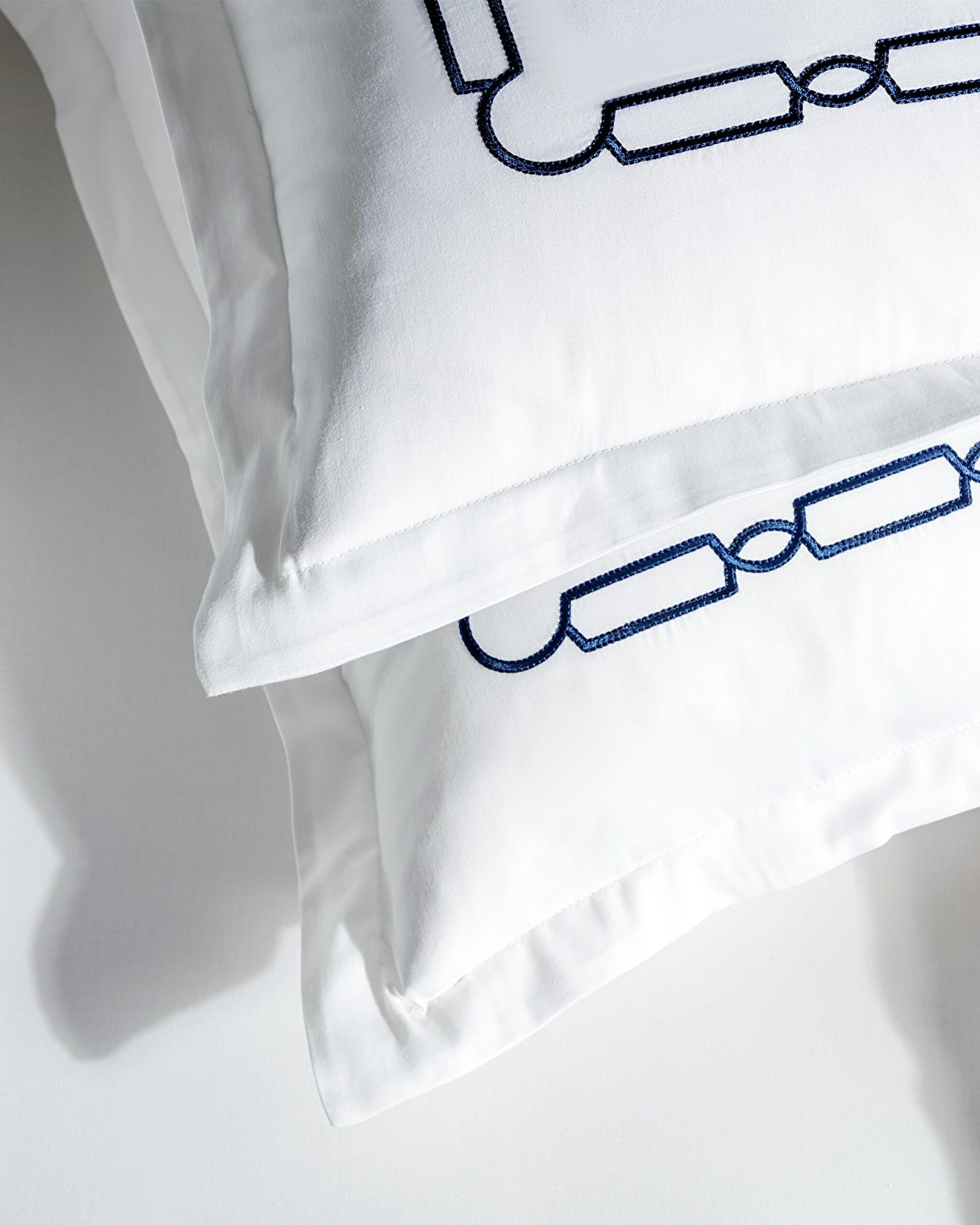 Lis Double Embroidered Duvet Cover Set - Satin - Yacht Collection - 2