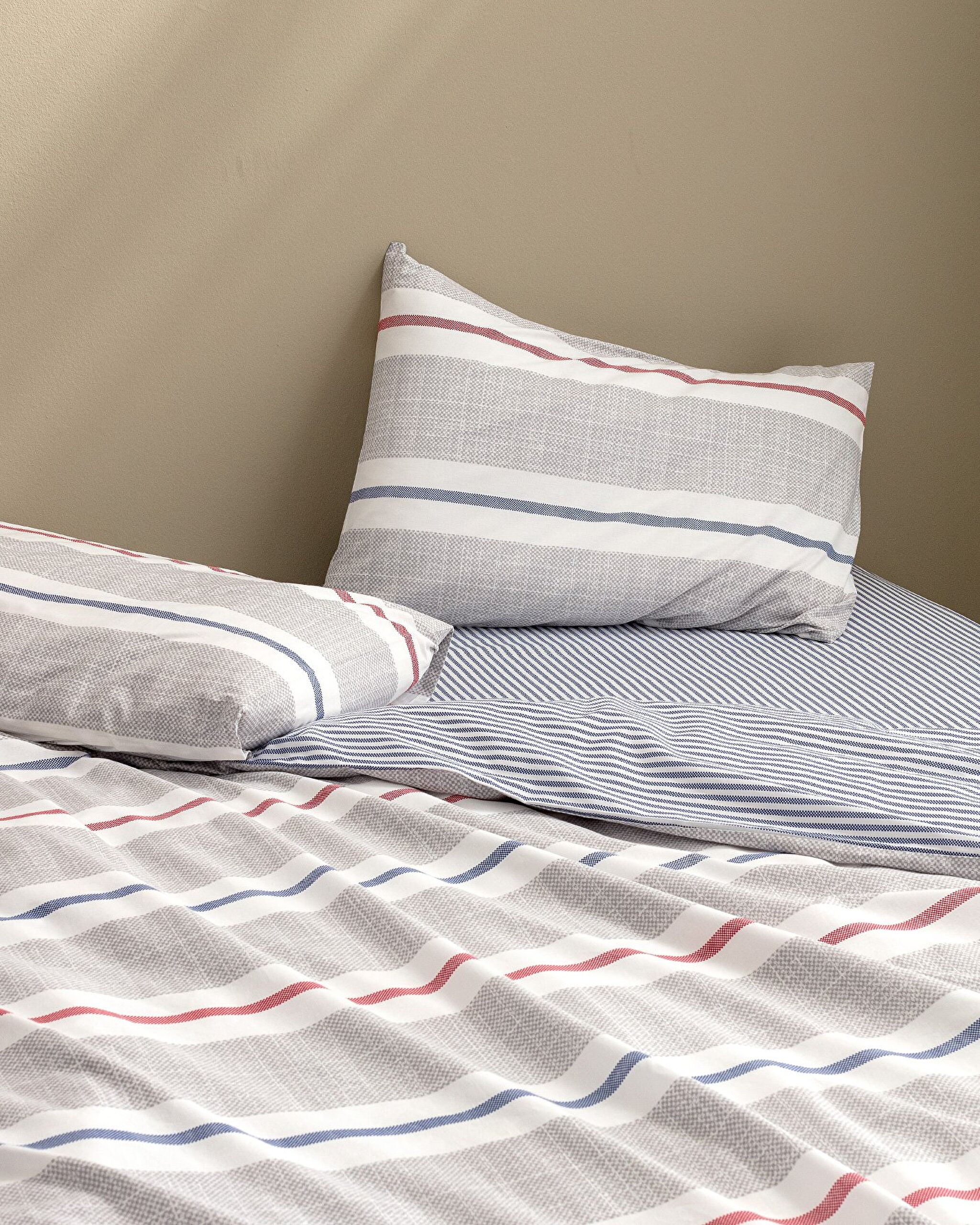 Ensemble de housse de couette imprimée double Ranforce Burcet - 1