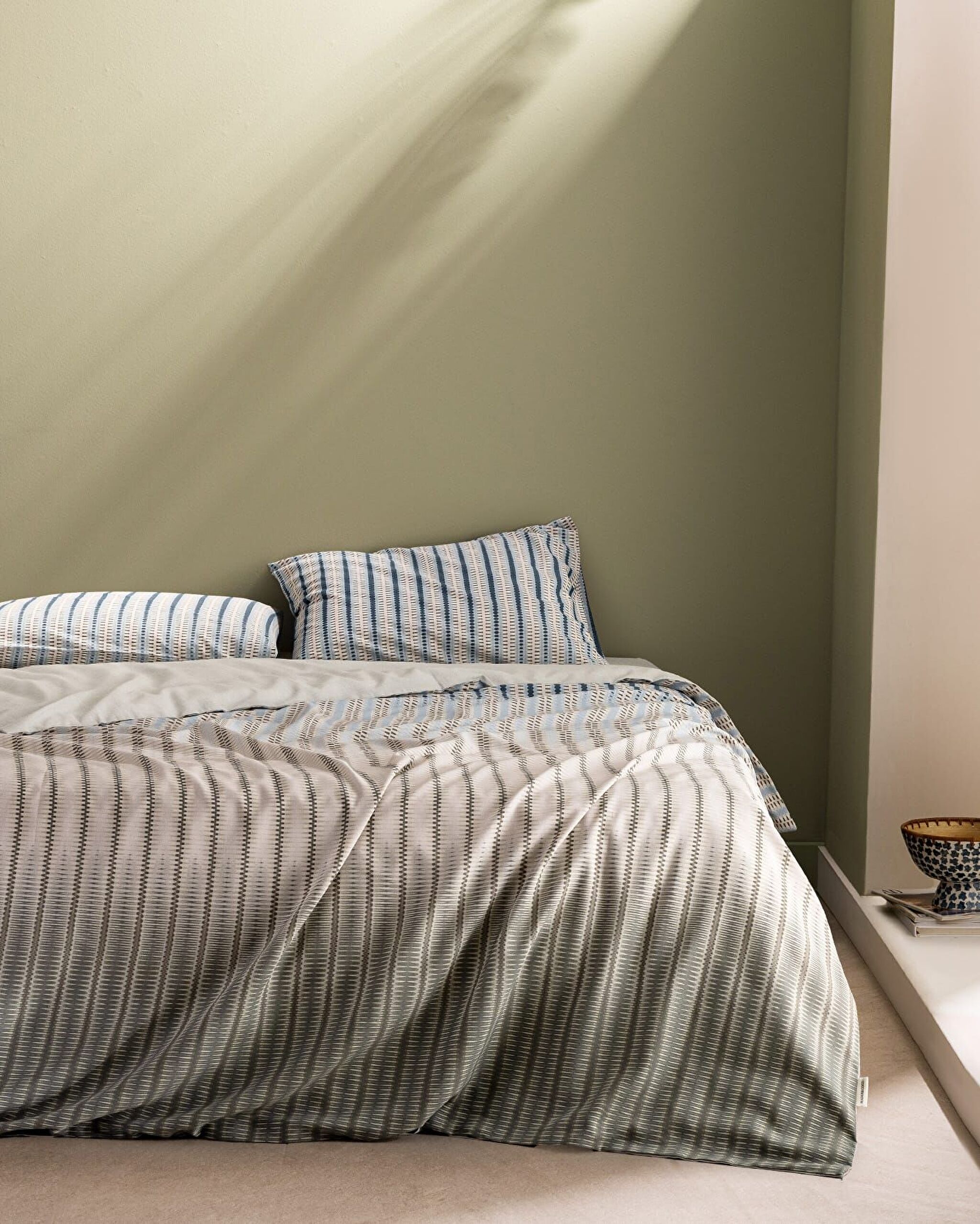 مجموعة غطاء لحاف مزدوجة الحجم - 0