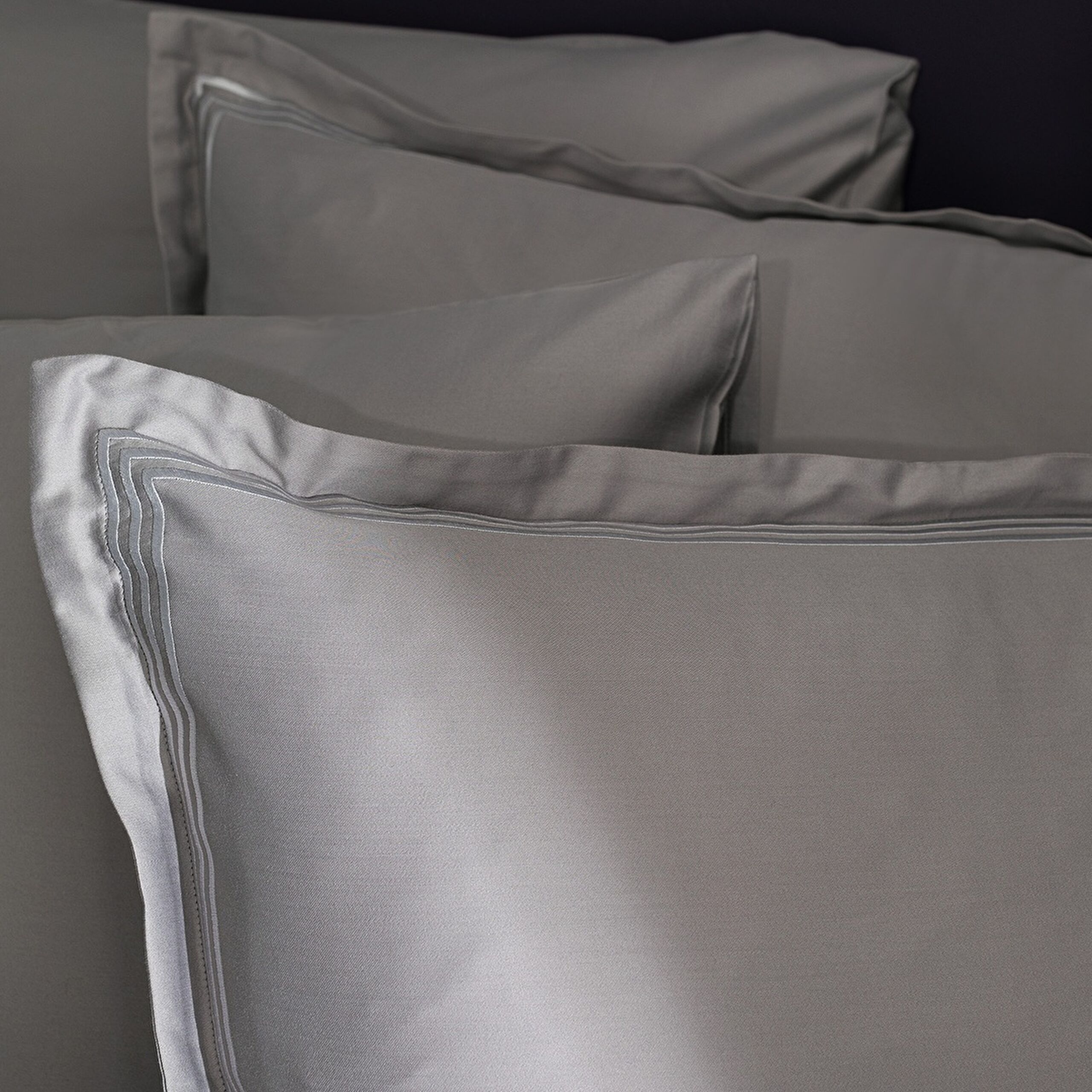 Ensemble de housse de couette en satin de bambou de taille familiale Clarette - 6