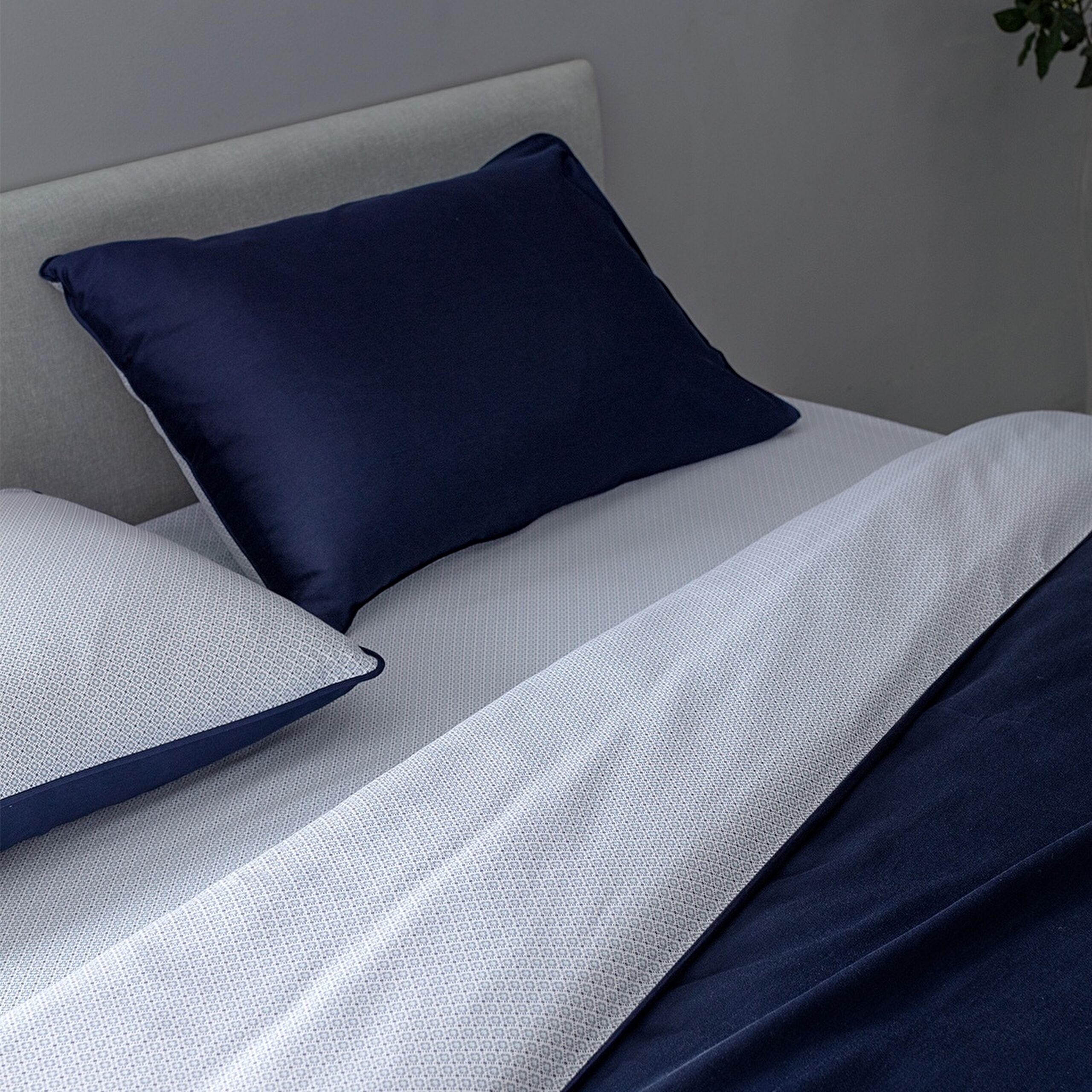 Ensemble de housse de couette en satin imprimé 100 % coton taille familiale Coyne - Bleu marine - 3