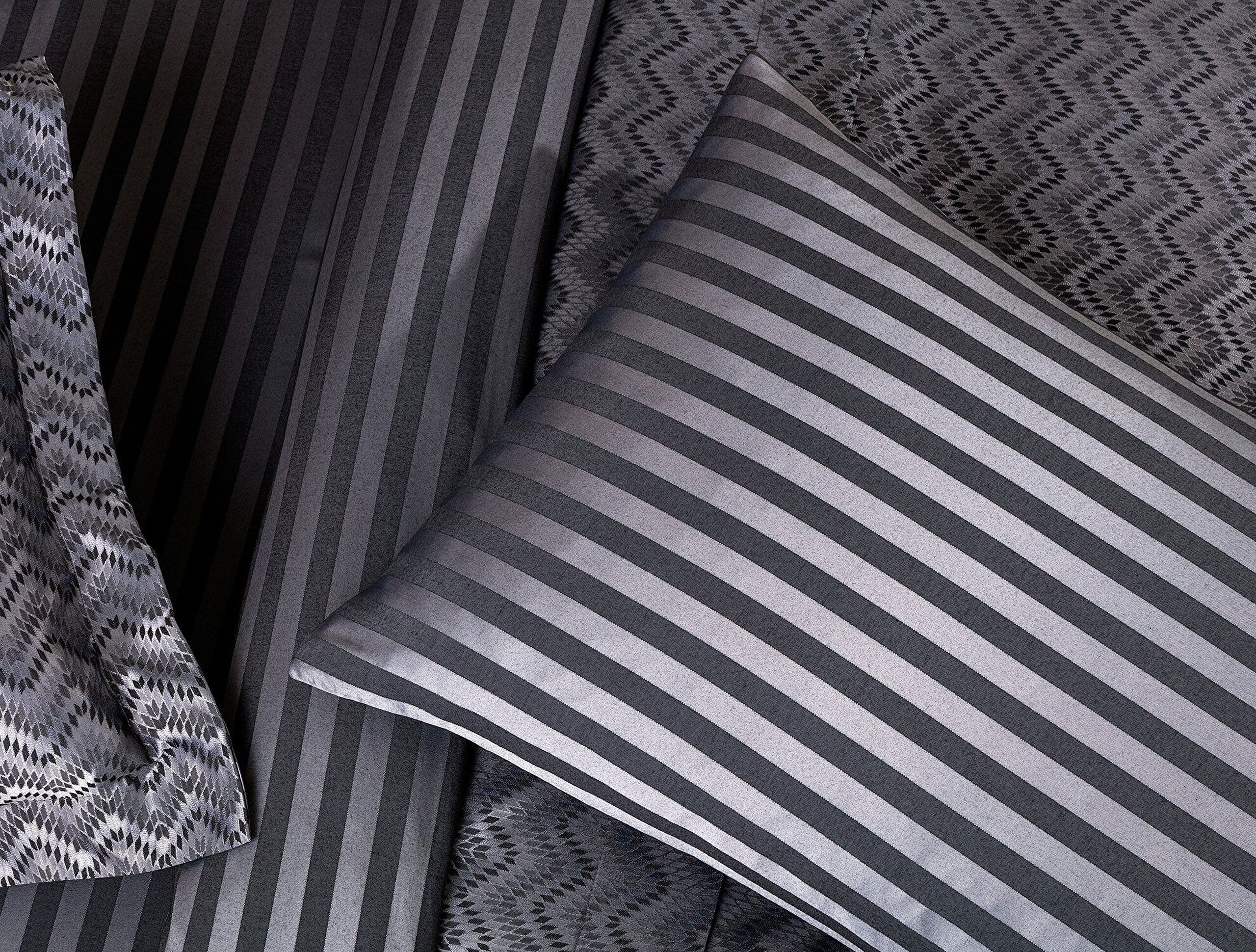 Wissale Duvet Cover Set -jacquard Satin - 1