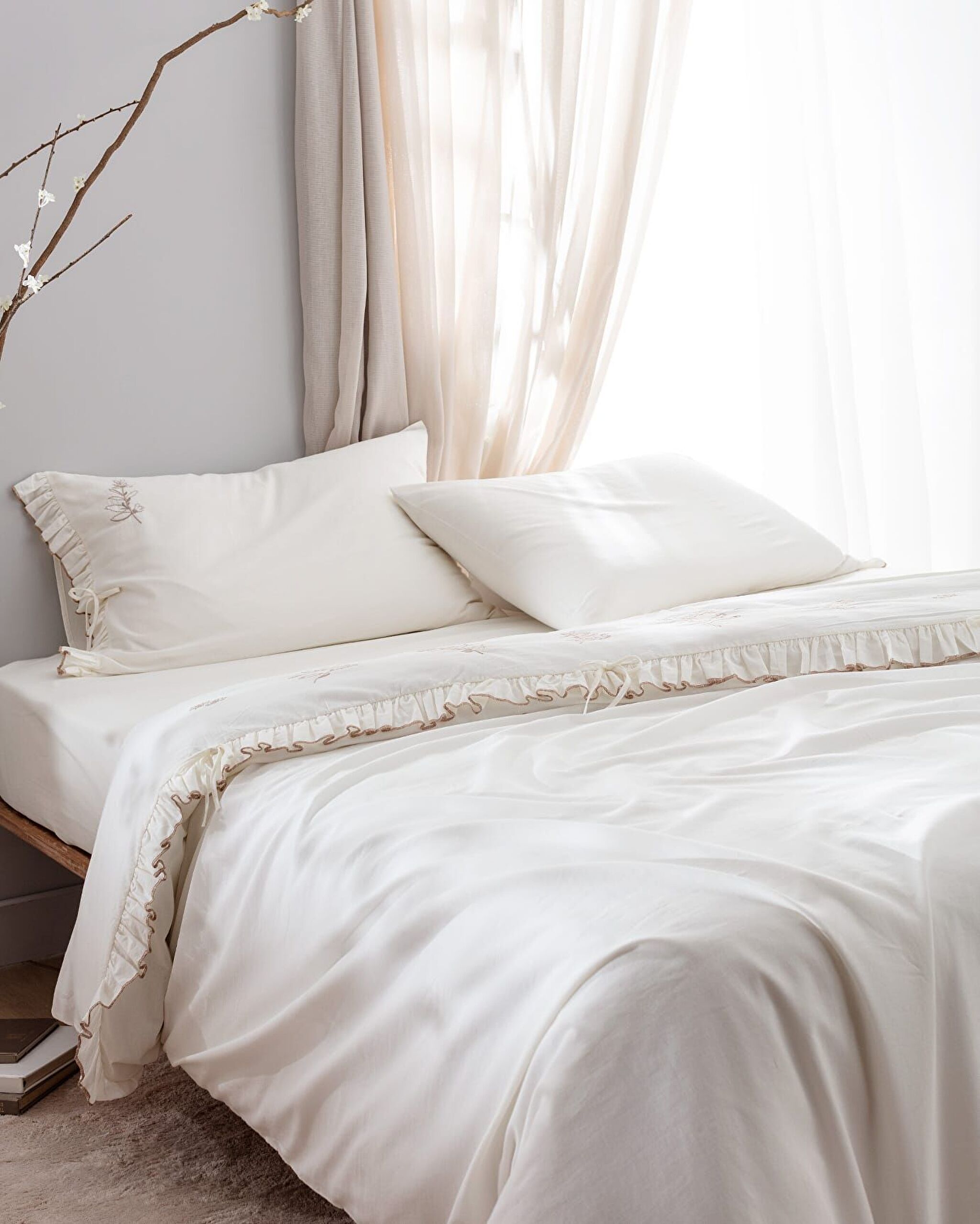 Perline King Size Duvet Cover Set - 2