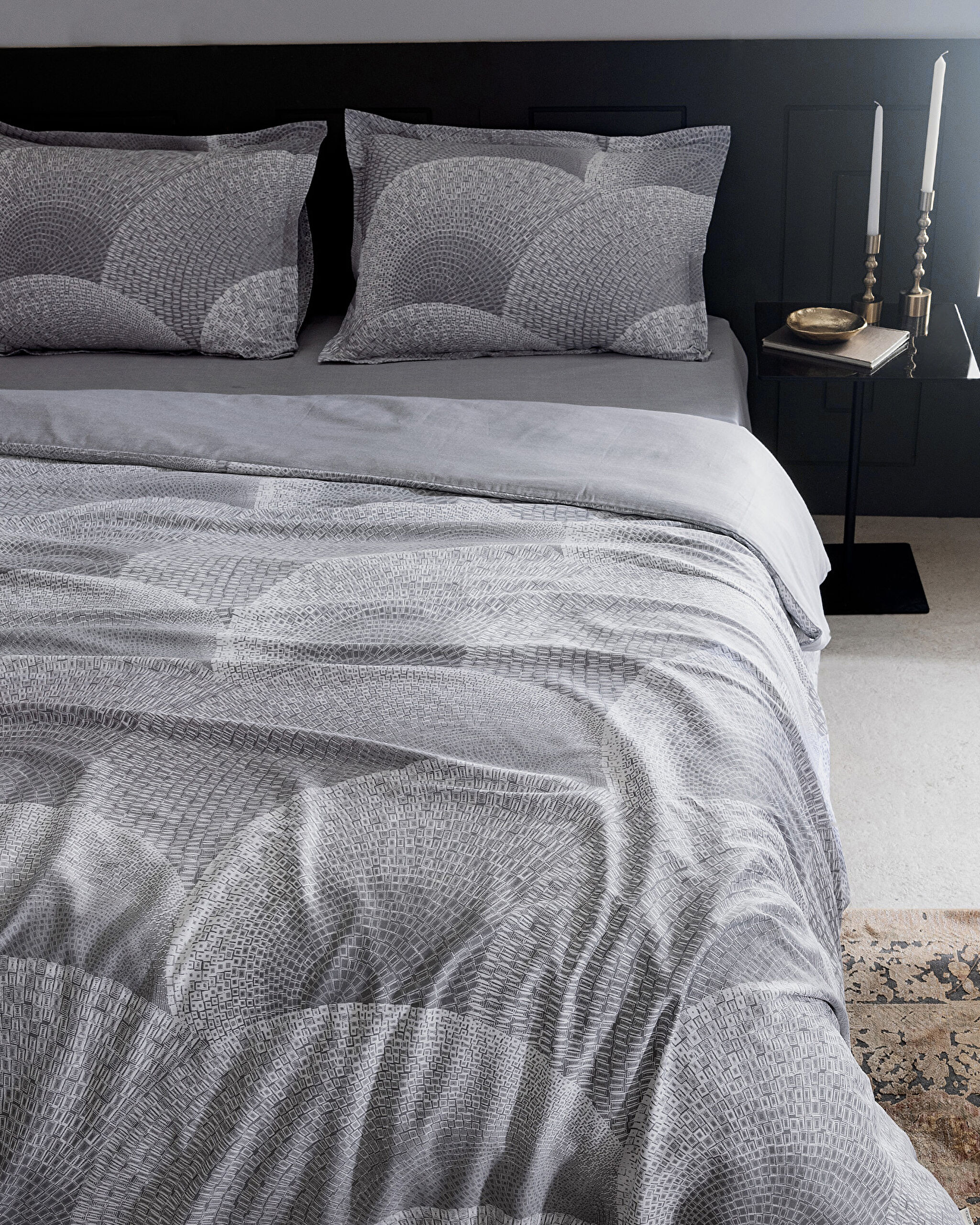 Parure de lit Rochelle King Size 100 % satin de coton imprimé - Gris - 1