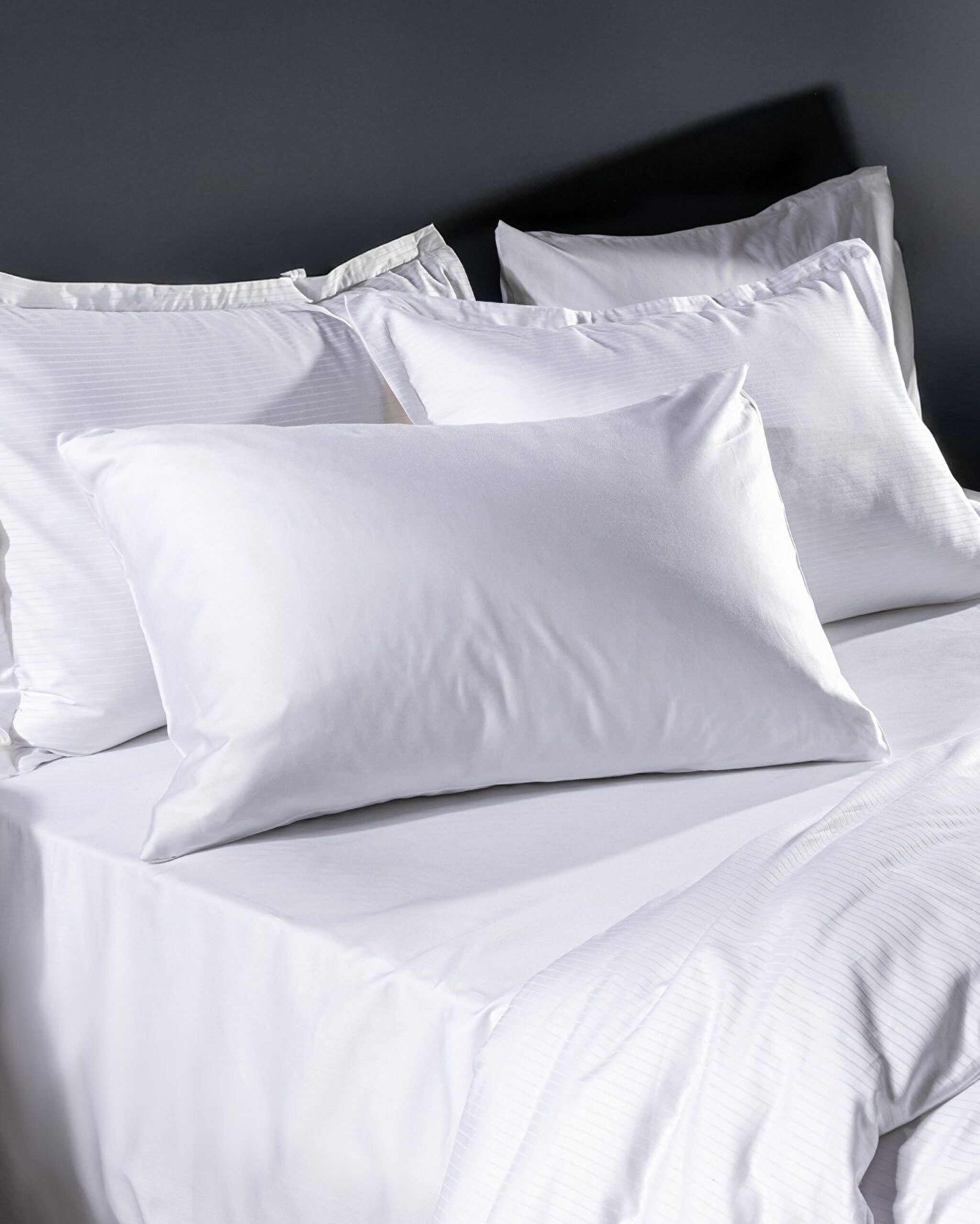 Thalie Kıng Sıze Strıped Satın Duvet Cover Set - 4