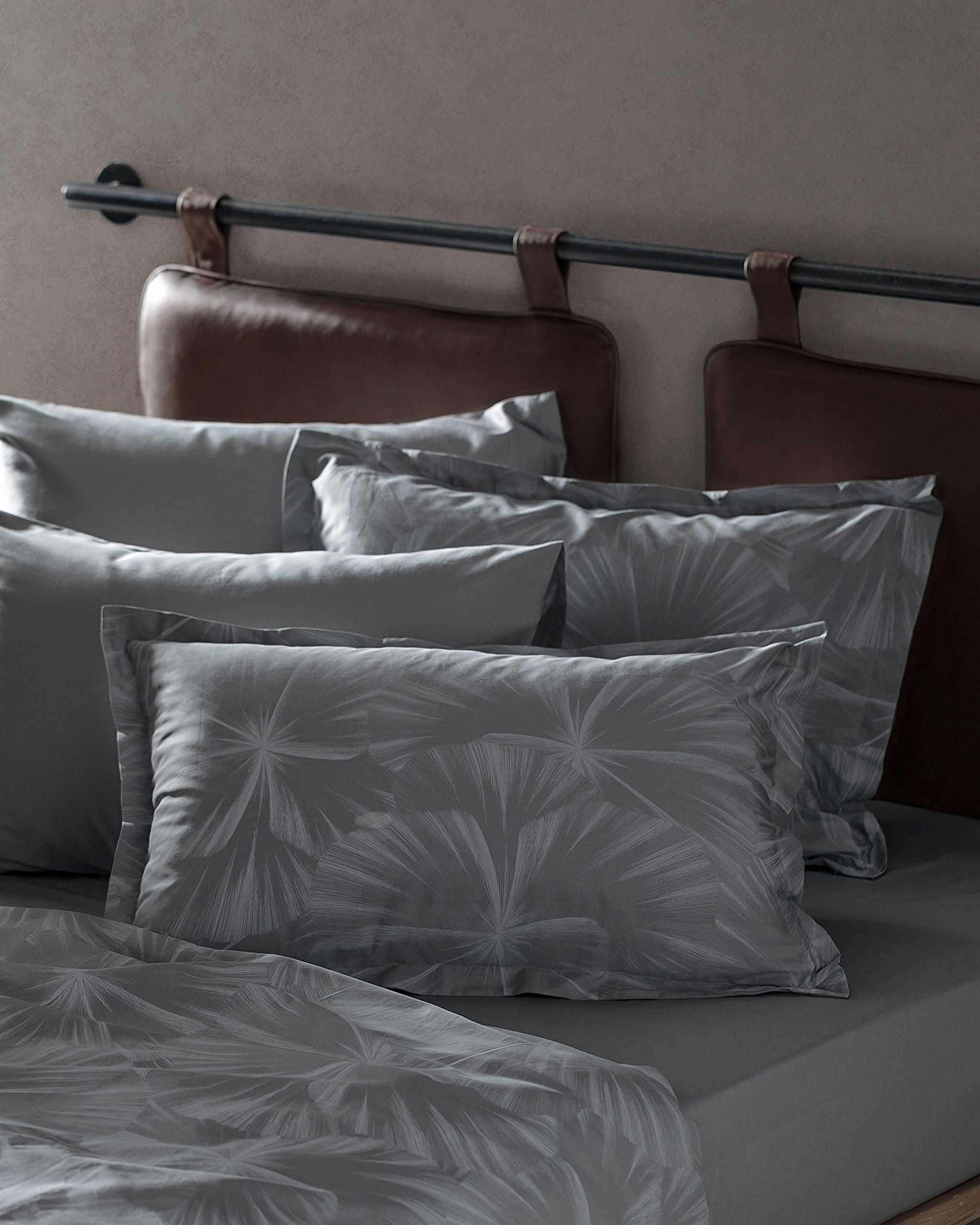 Parure de lit Padget King Size imprimée en satin 300 fils - 2