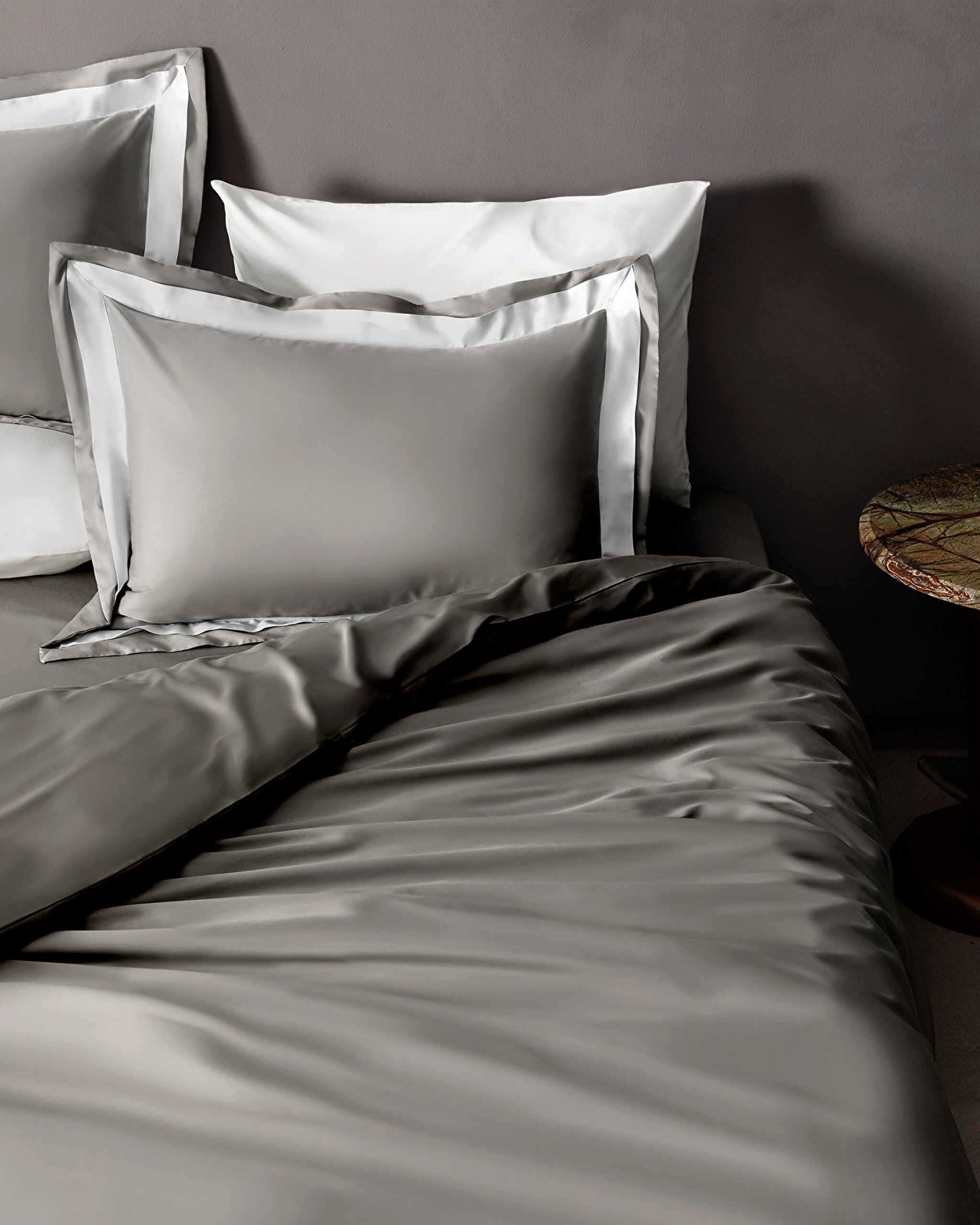 ⁠ Emilie King Size Luxury Satin Duvet Cover Set_1}