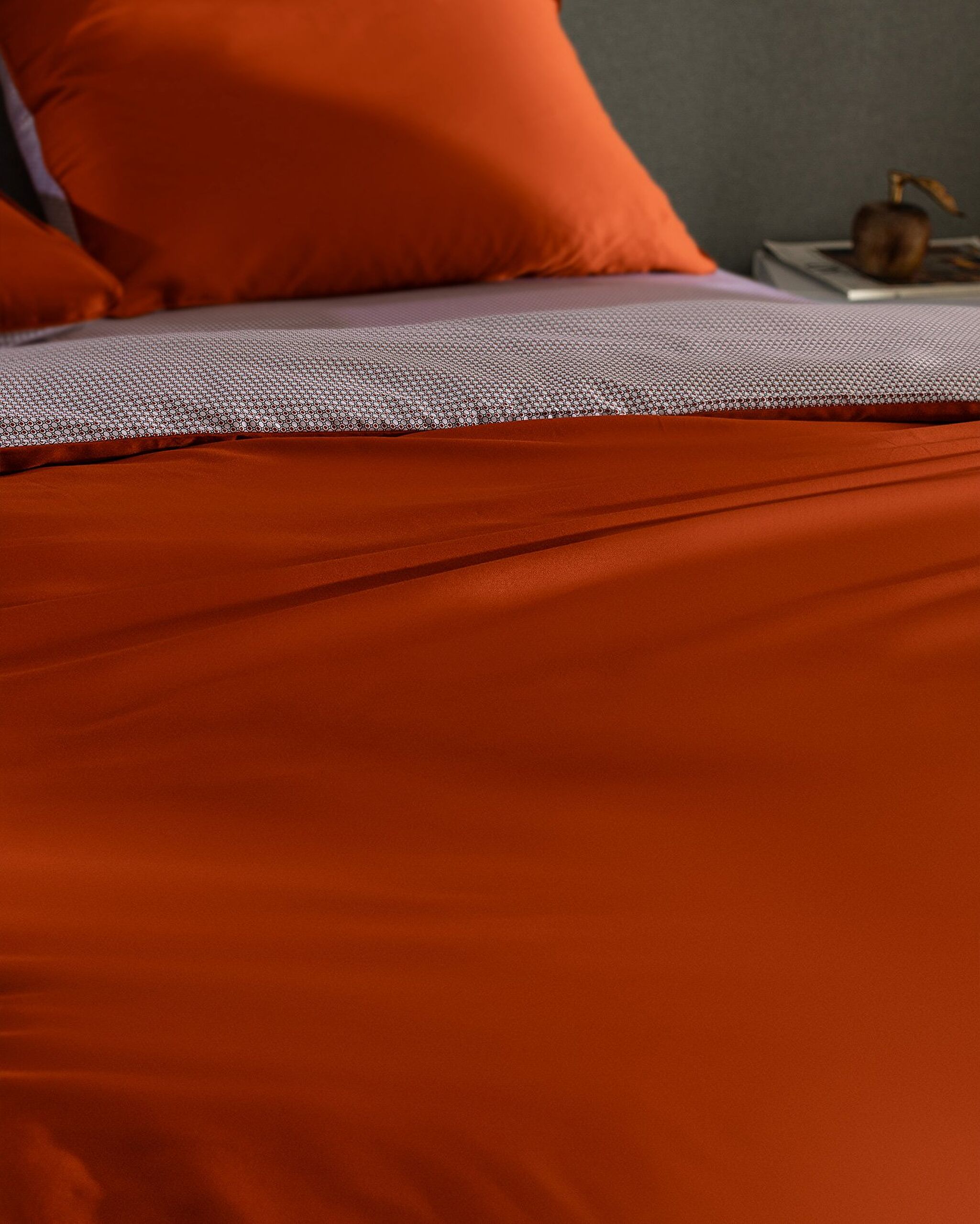 Ensemble de housse de couette en satin imprimé 100 % coton Delit King Size - Orange - 2