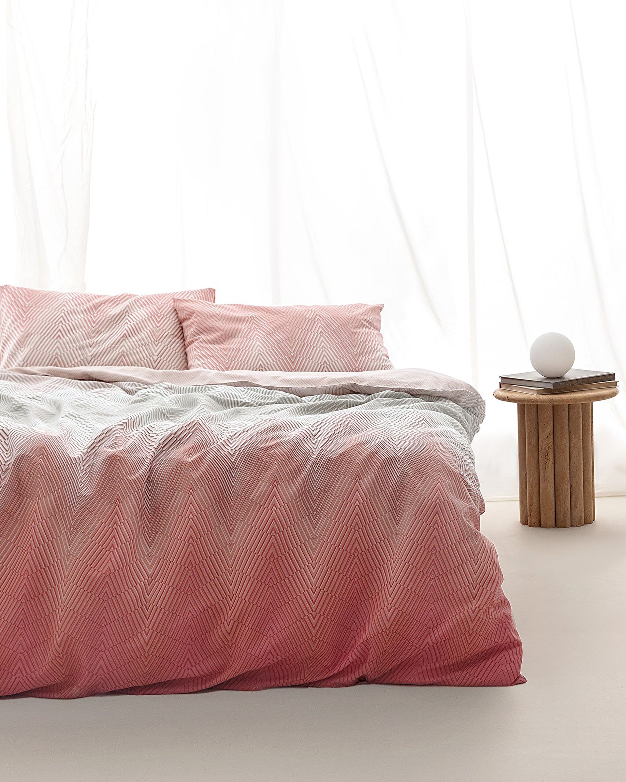 Bedrucktes Bettwäscheset aus Navarre-Baumwolle für King-Size-Betten – Beige/Koralle - 0