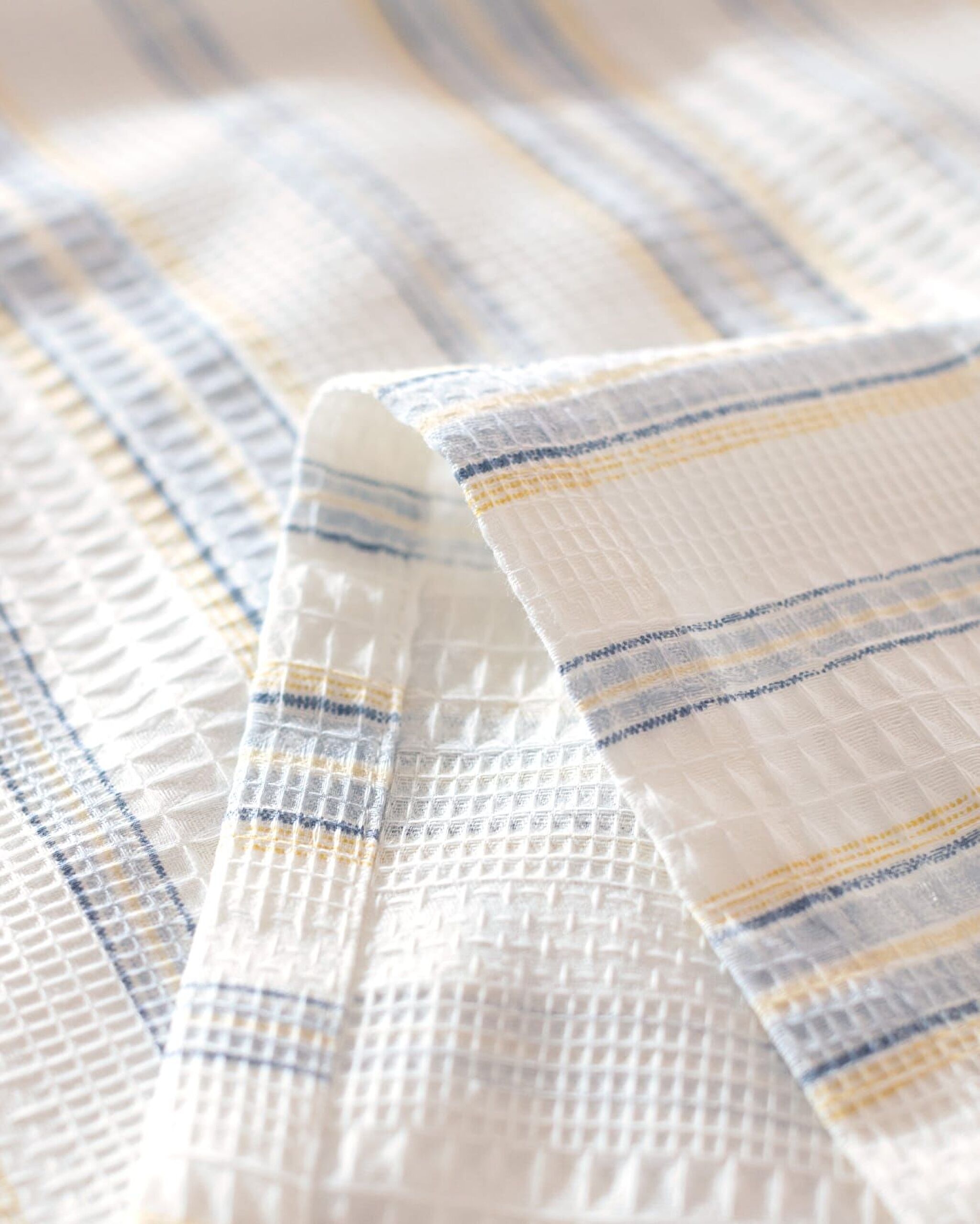 Avery Double Ecocell Printed Pique Set - Blue/Yellow - 5