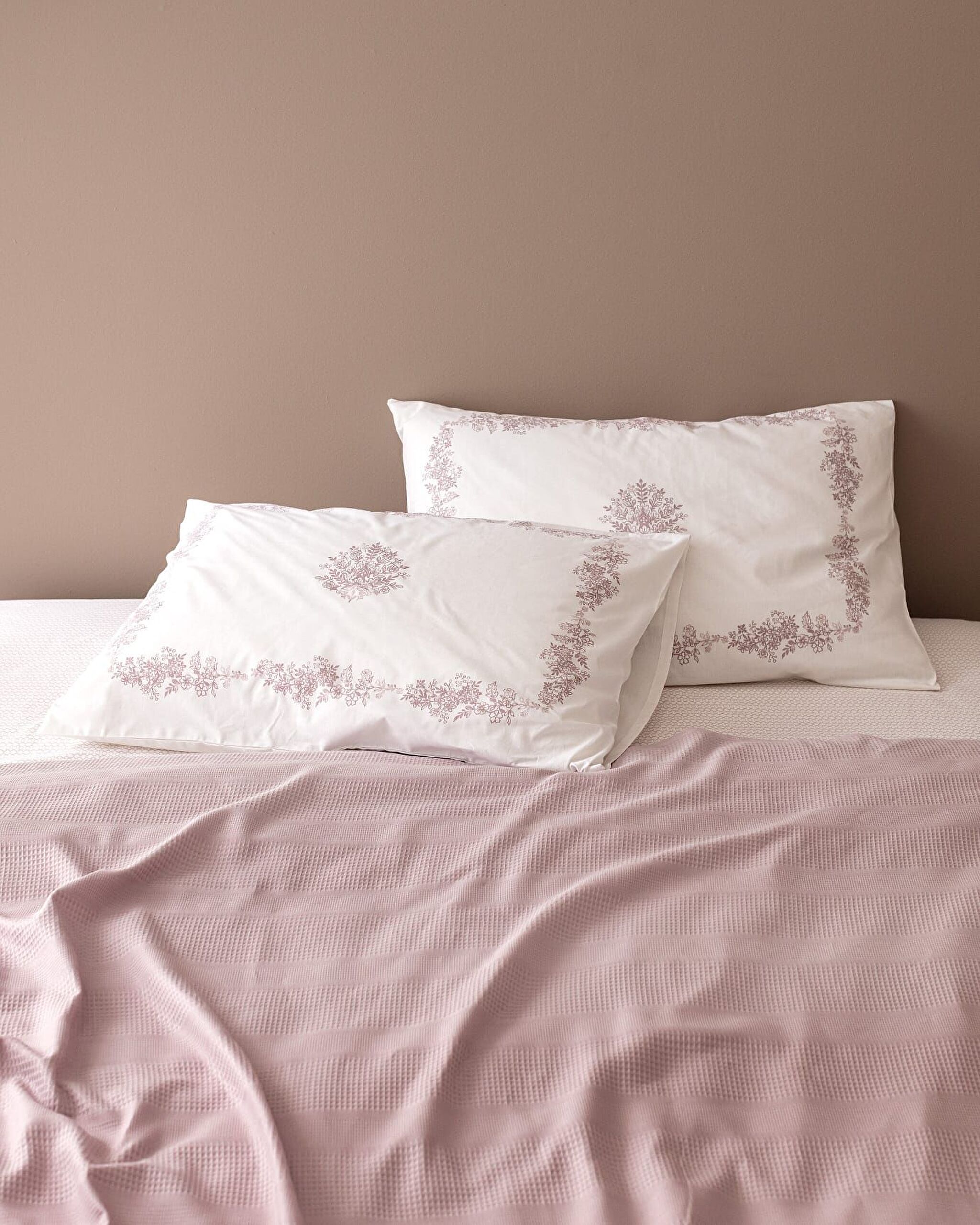 Mathilda Double Cotton Ecocell Plain Duvet Set - Plum - 3