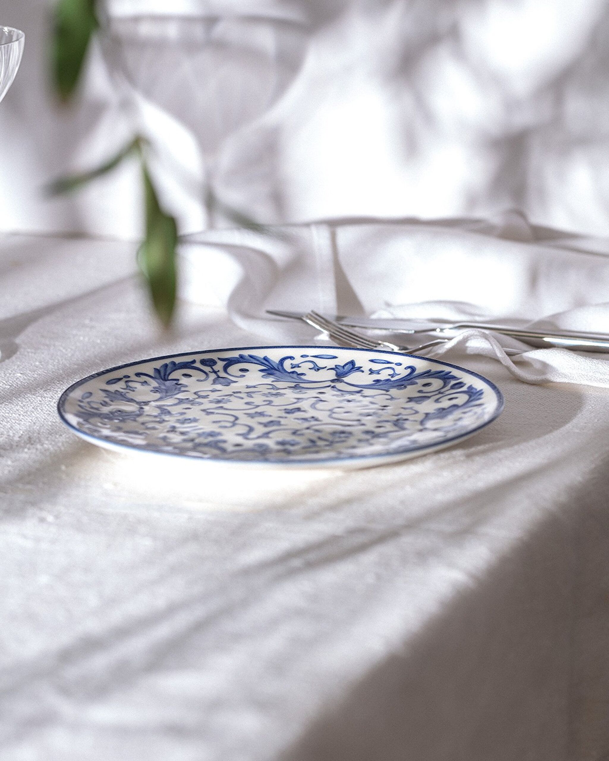 Reve Bleu Serenity Cake Plate - 1