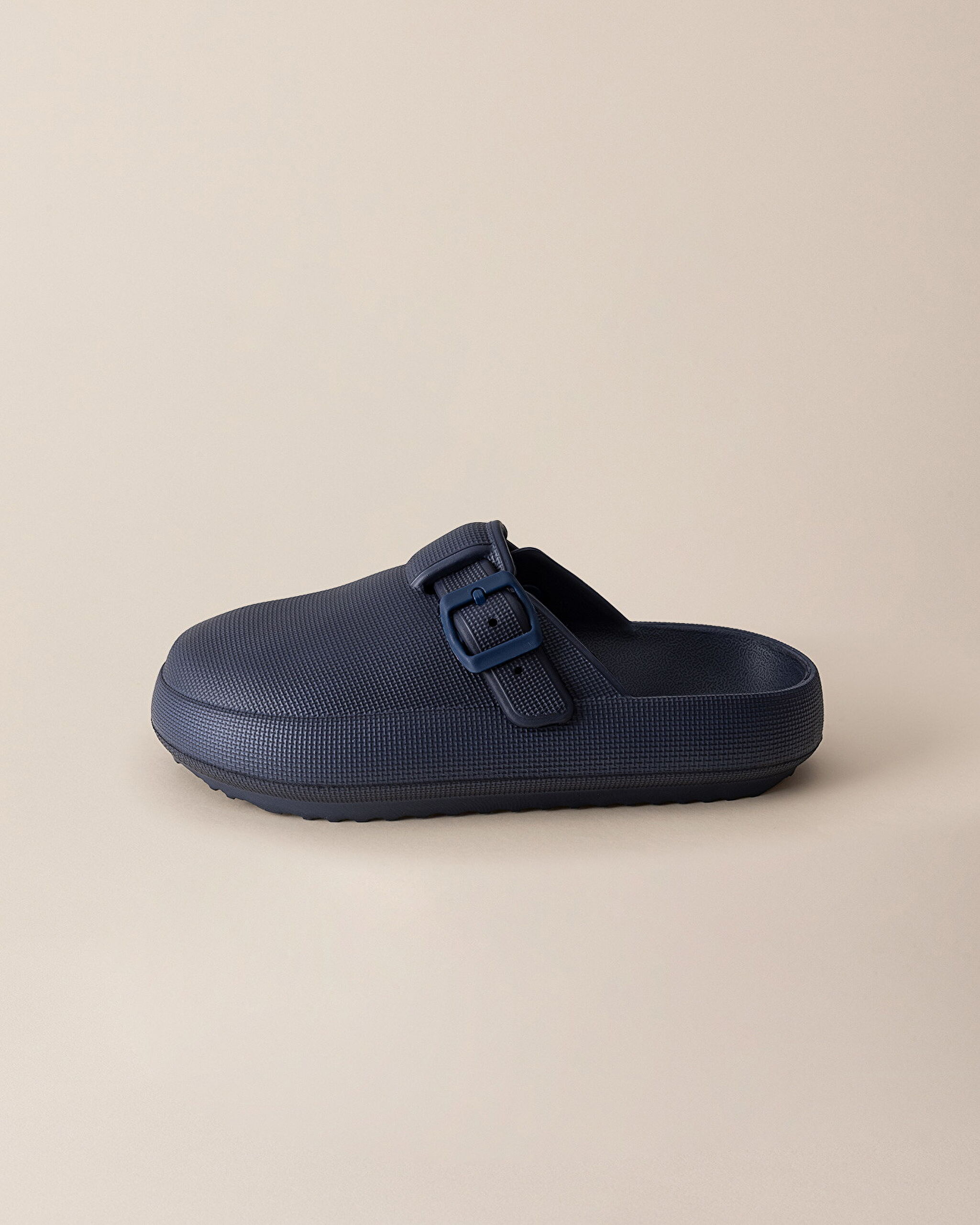 Axel Women-s Slippers - 16