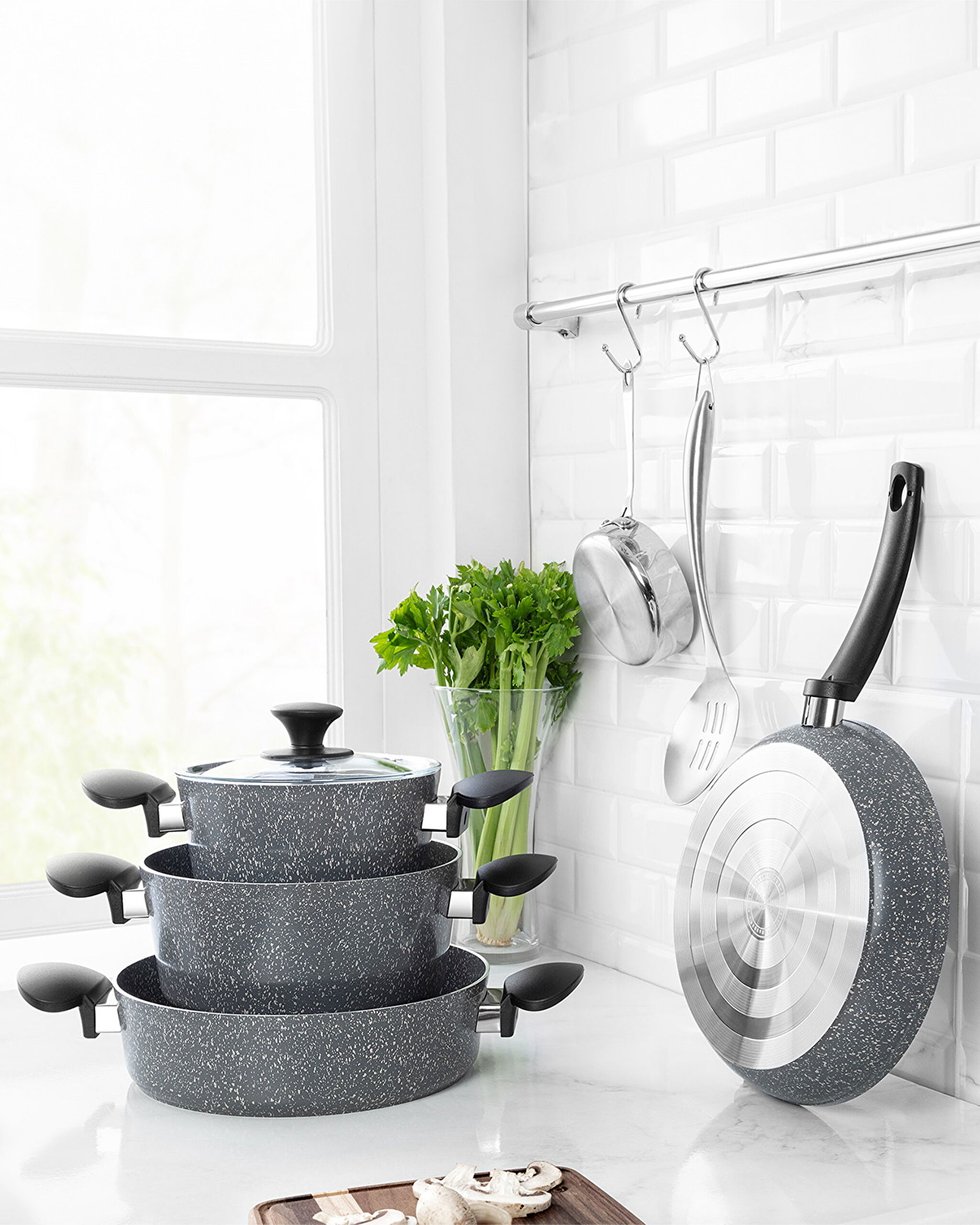 Batterie de cuisine 7 pièces aspect granit Gordes - Gris - 0