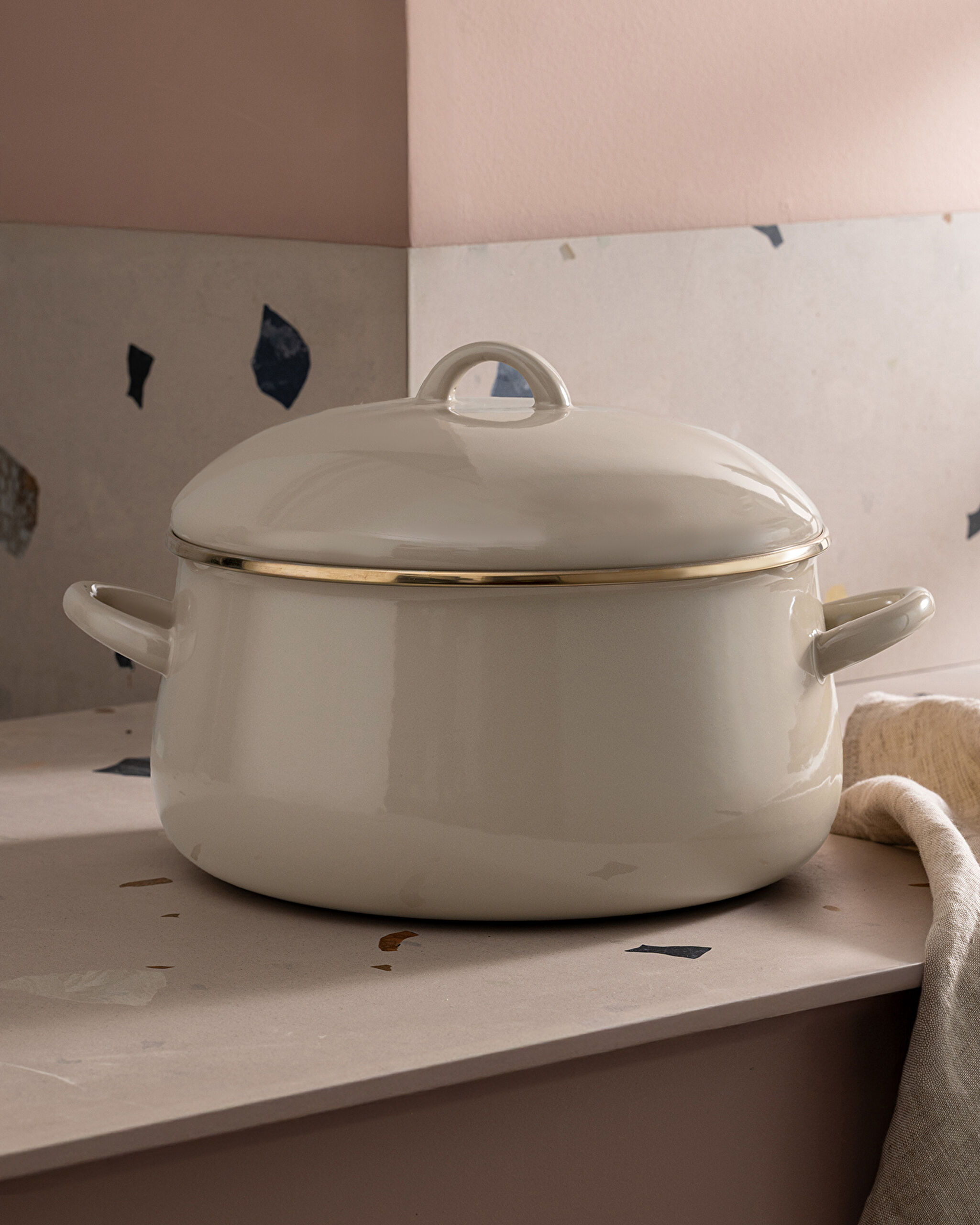 Montferry Casserole - 24 Cm - 2